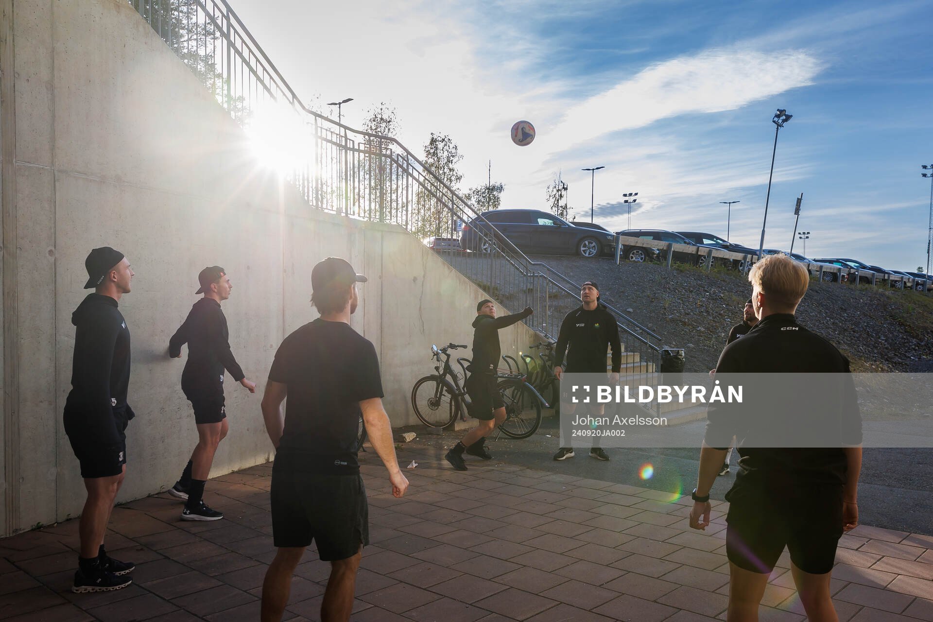 Östersunds spelare värmer upp