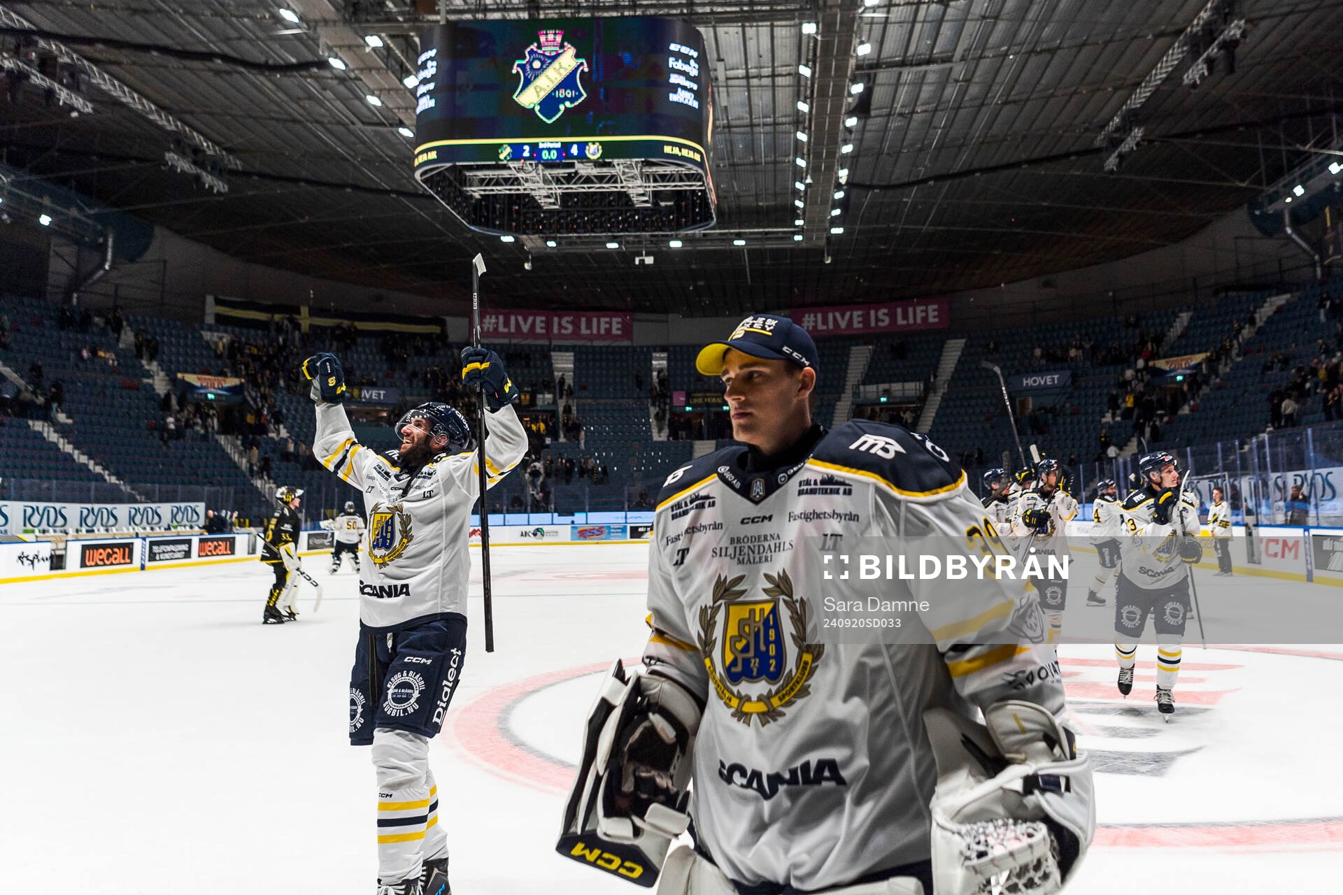 Södertäljes Jacob Dahlström jublar