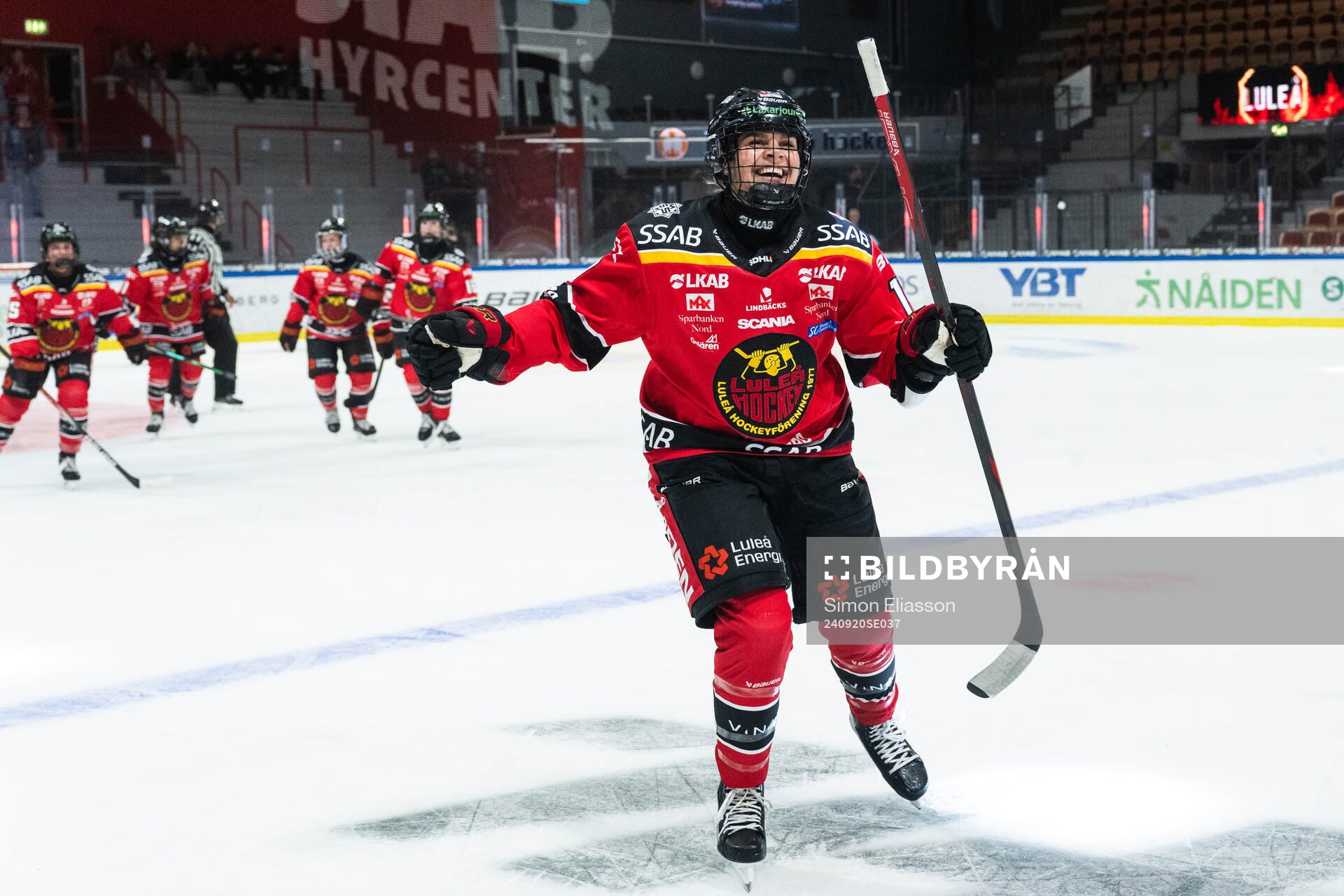 Luleås Erica Rieder jublar