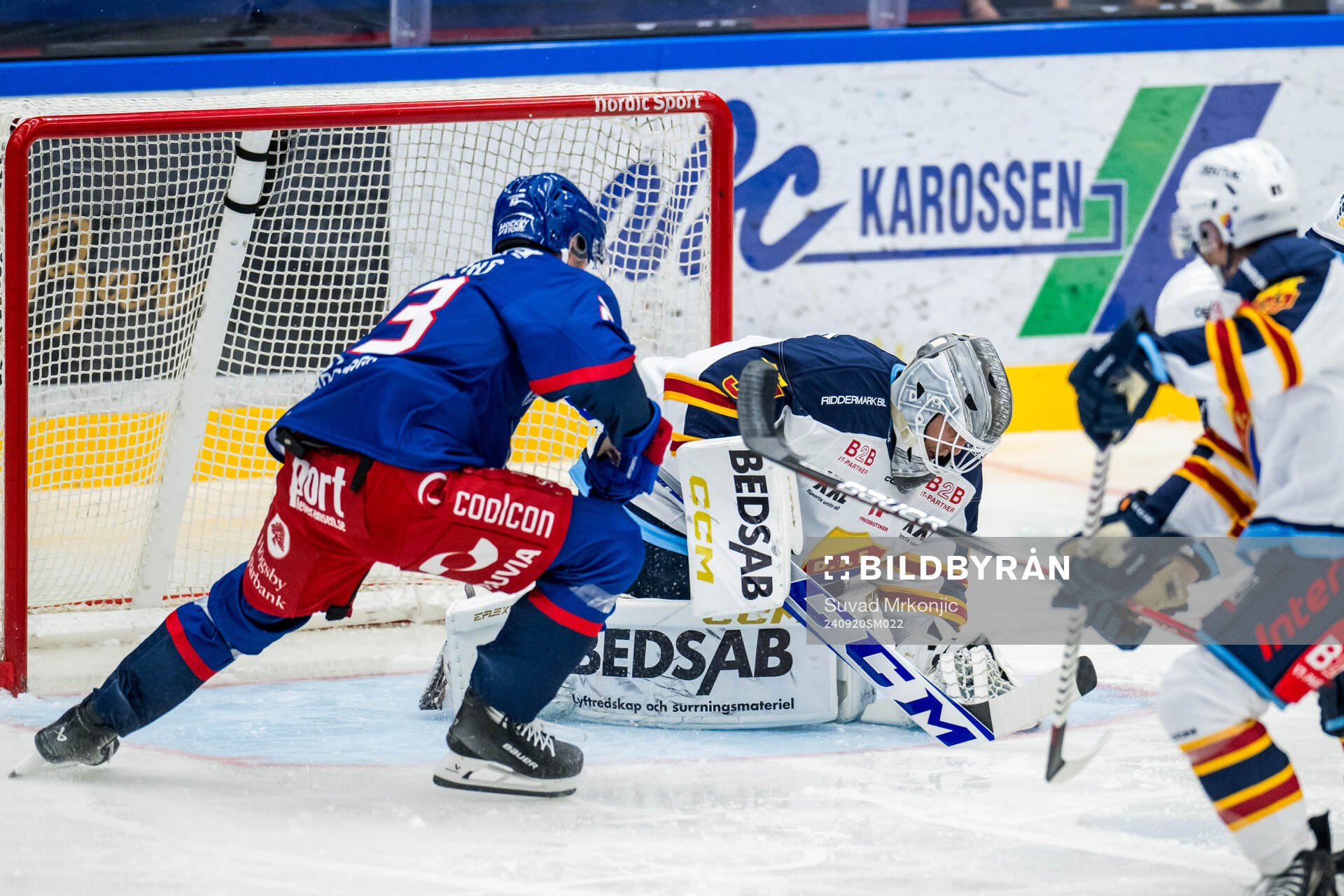 Oskarshamns Gustaf Westlund och Djurgårdens målvakt