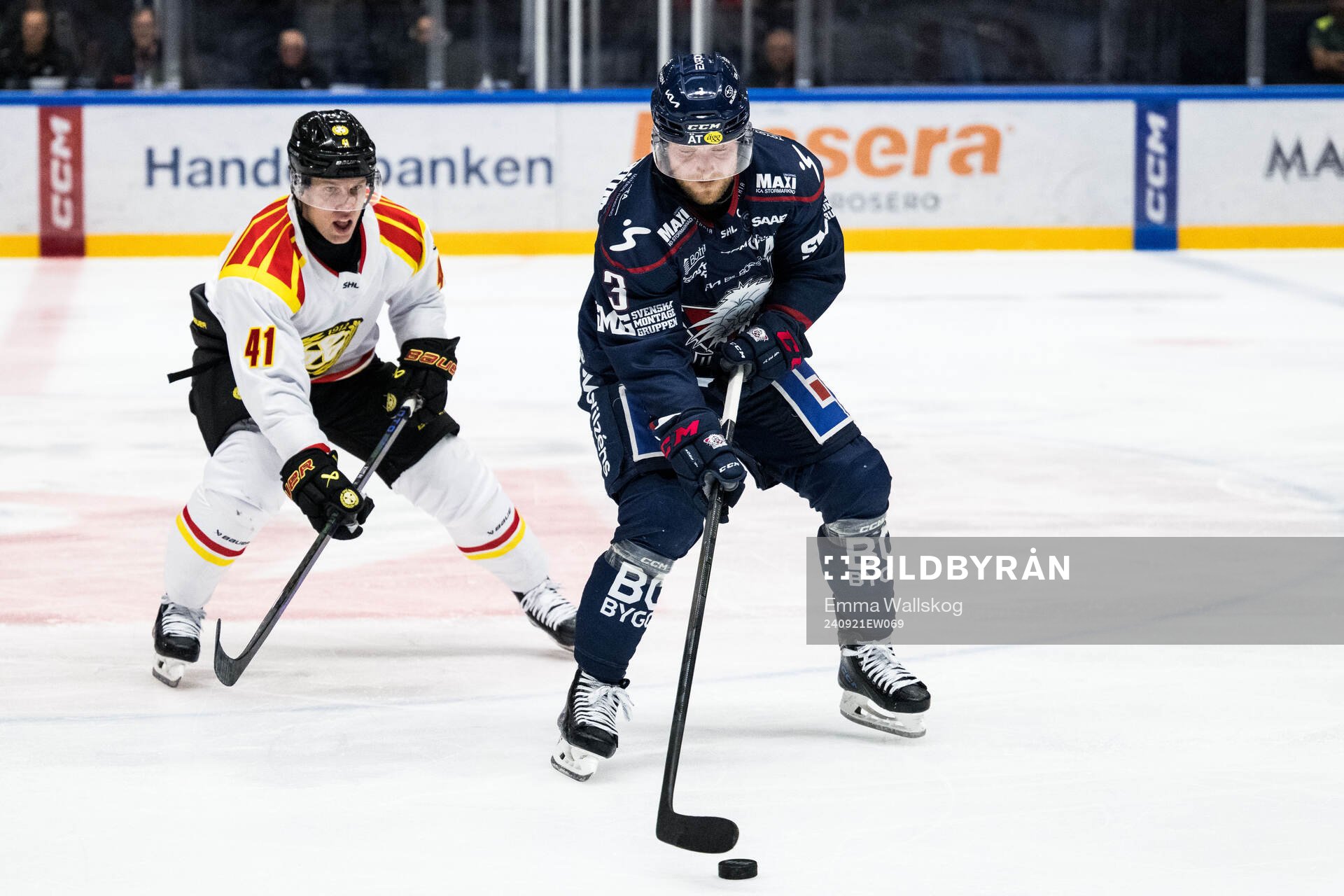 Brynäs Greg Scott och Linköpings Linus Hultström