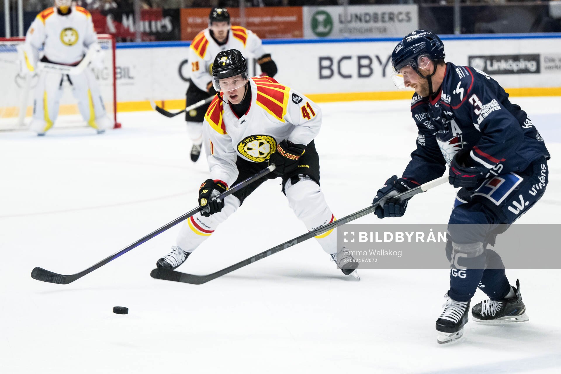 Brynäs Greg Scott och Linköpings Linus Hultström