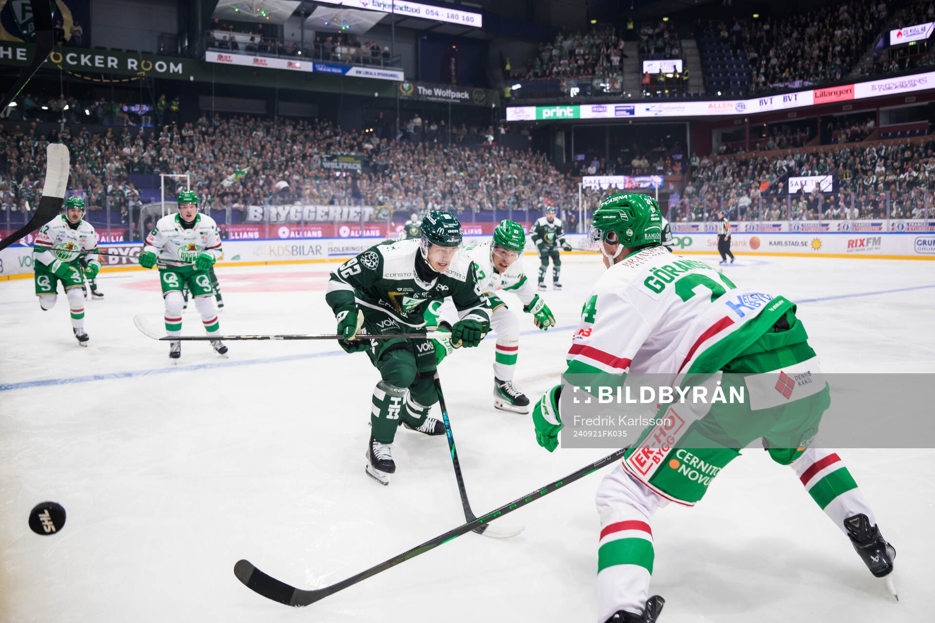 Färjestads Lucas Forsell och Rögles Albin Sundsvik