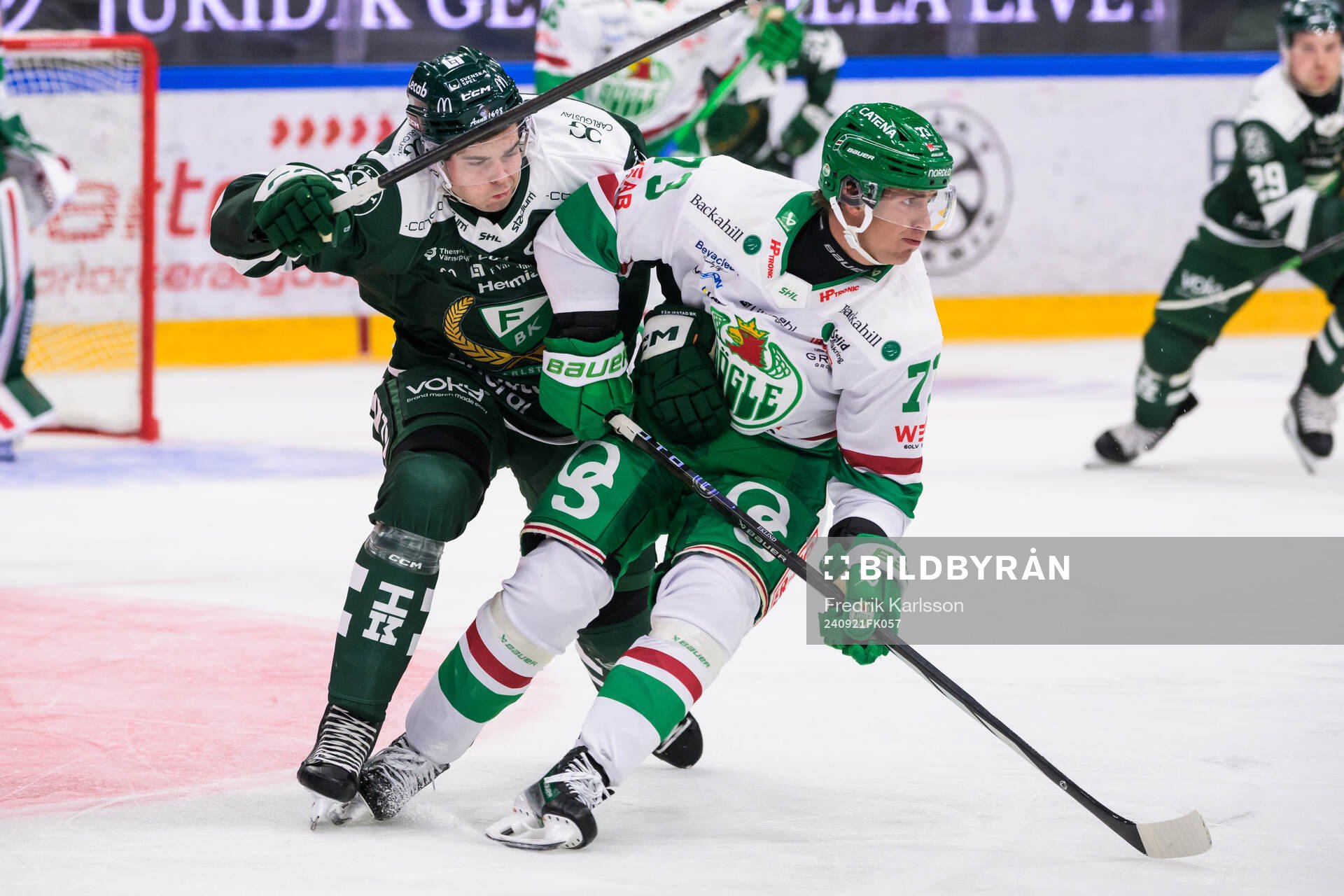 Färjestads Viktor Lodin och Rögles Oliver Eklind