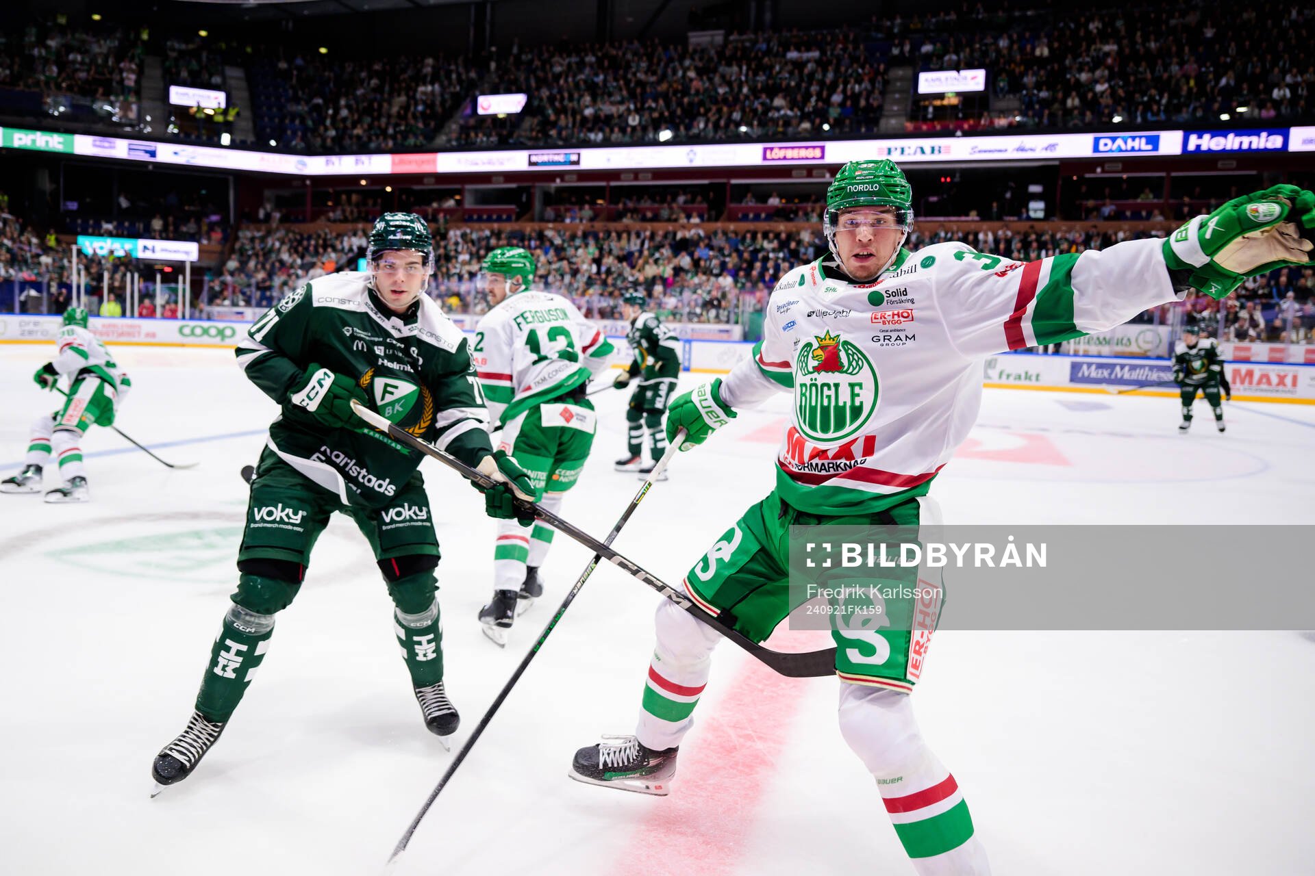 Färjestads Viktor Lodin och Rögles Albin Sundsvik