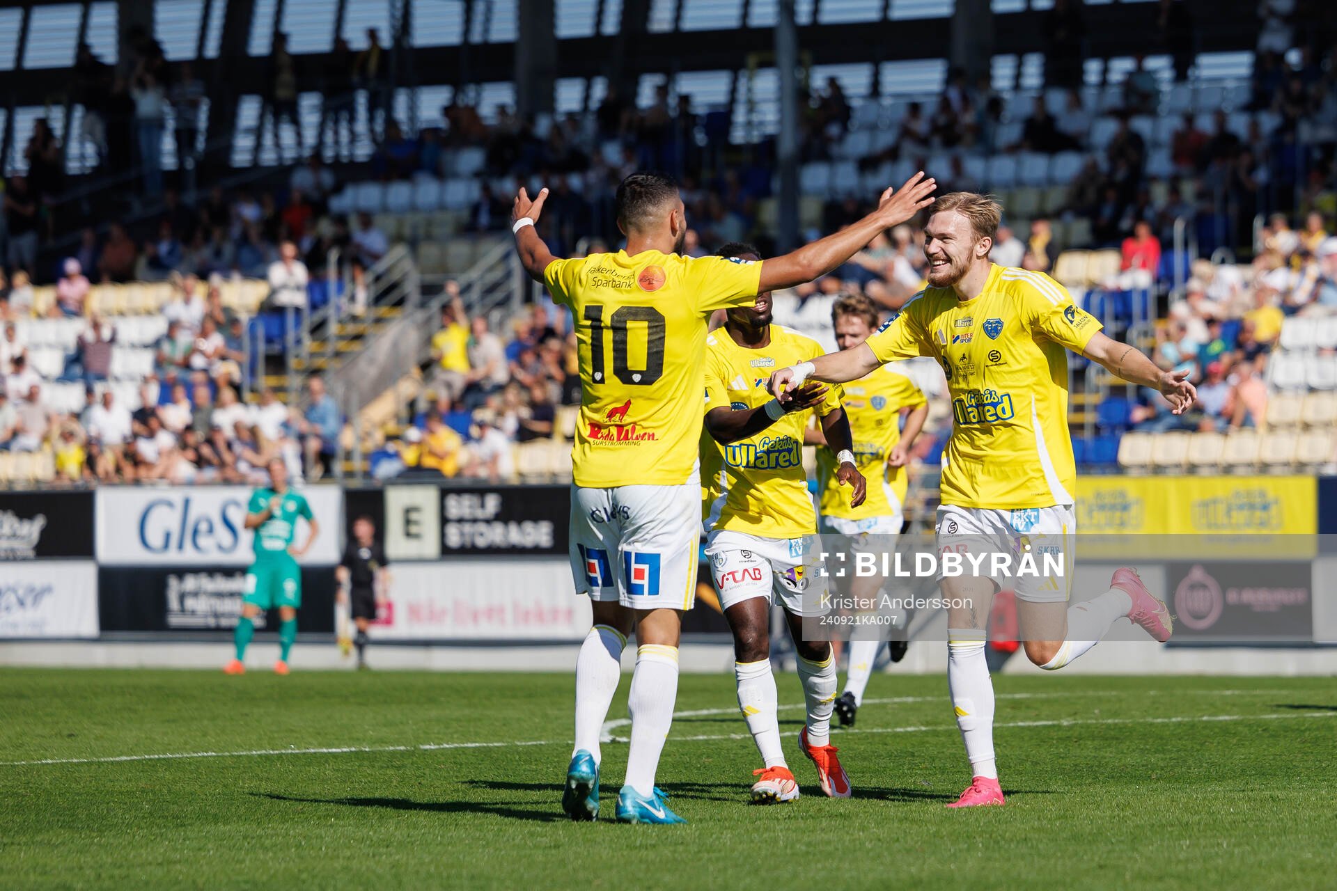 Falkenbergs Hugo Tilly jublar