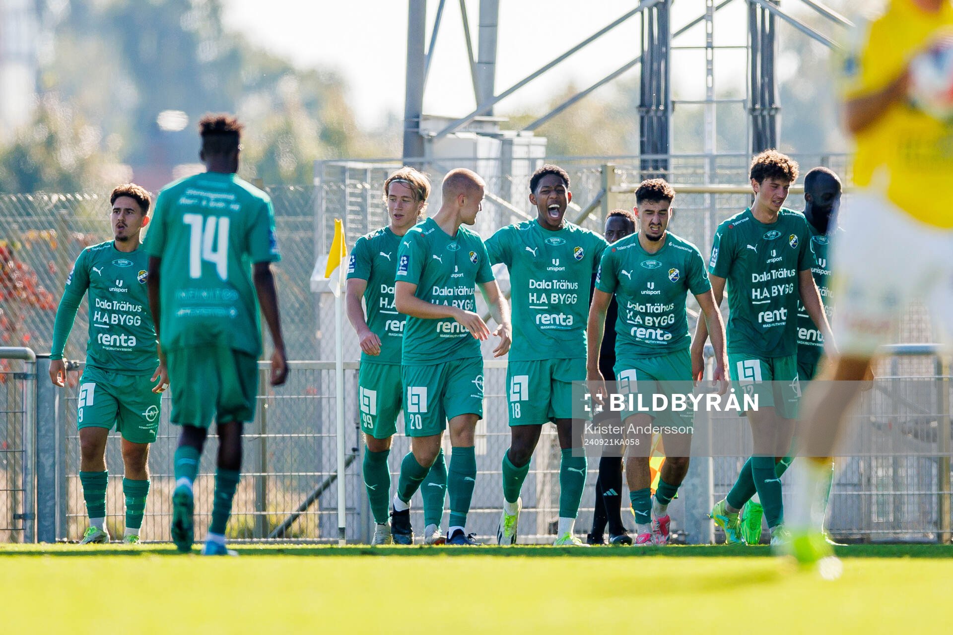 Ljungskiles Adrian Helm jublar
