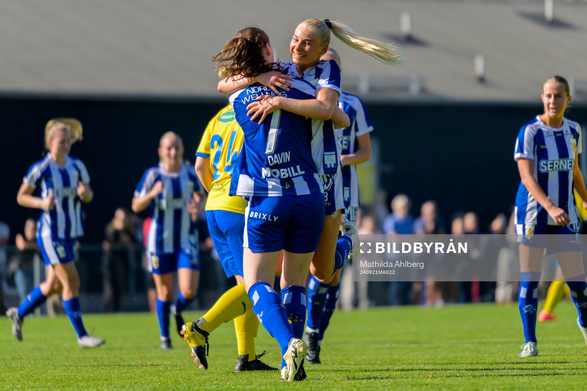 IFK Göteborgs Leia Molund jublar