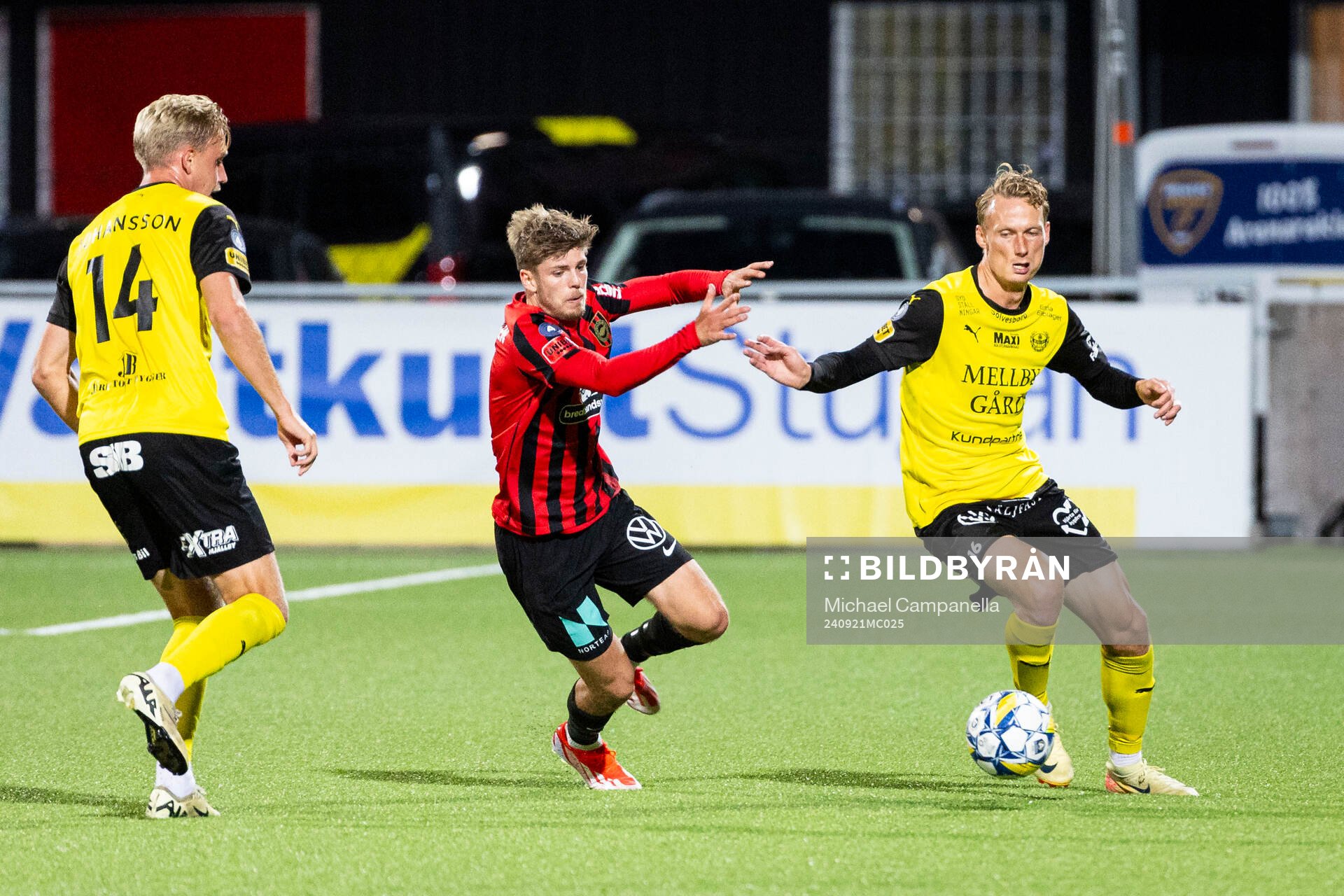 Brommapojkarnas Frederik Christensen  och Mjällbys