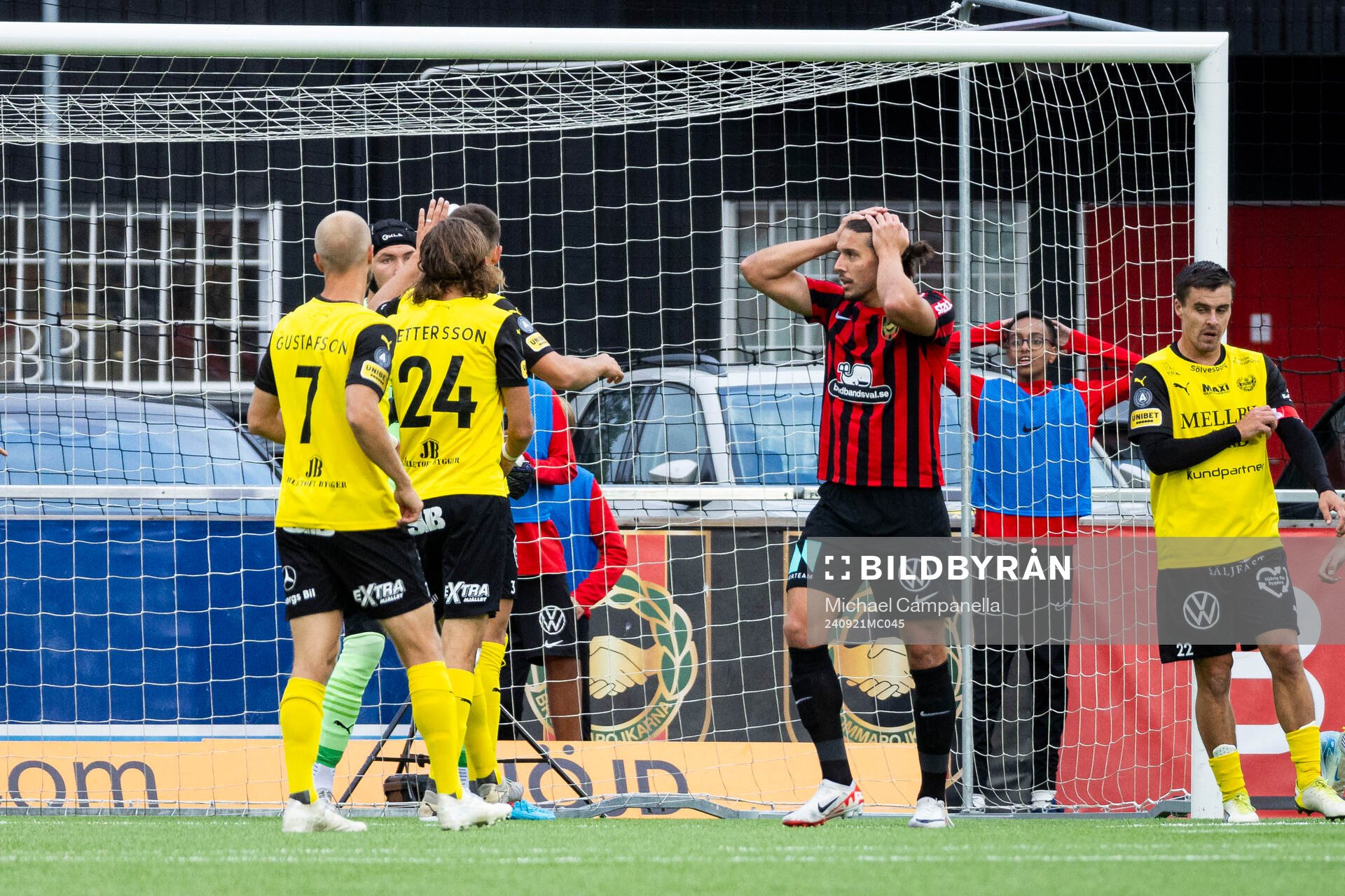 Brommapojkarnas Nikola Vasic deppar