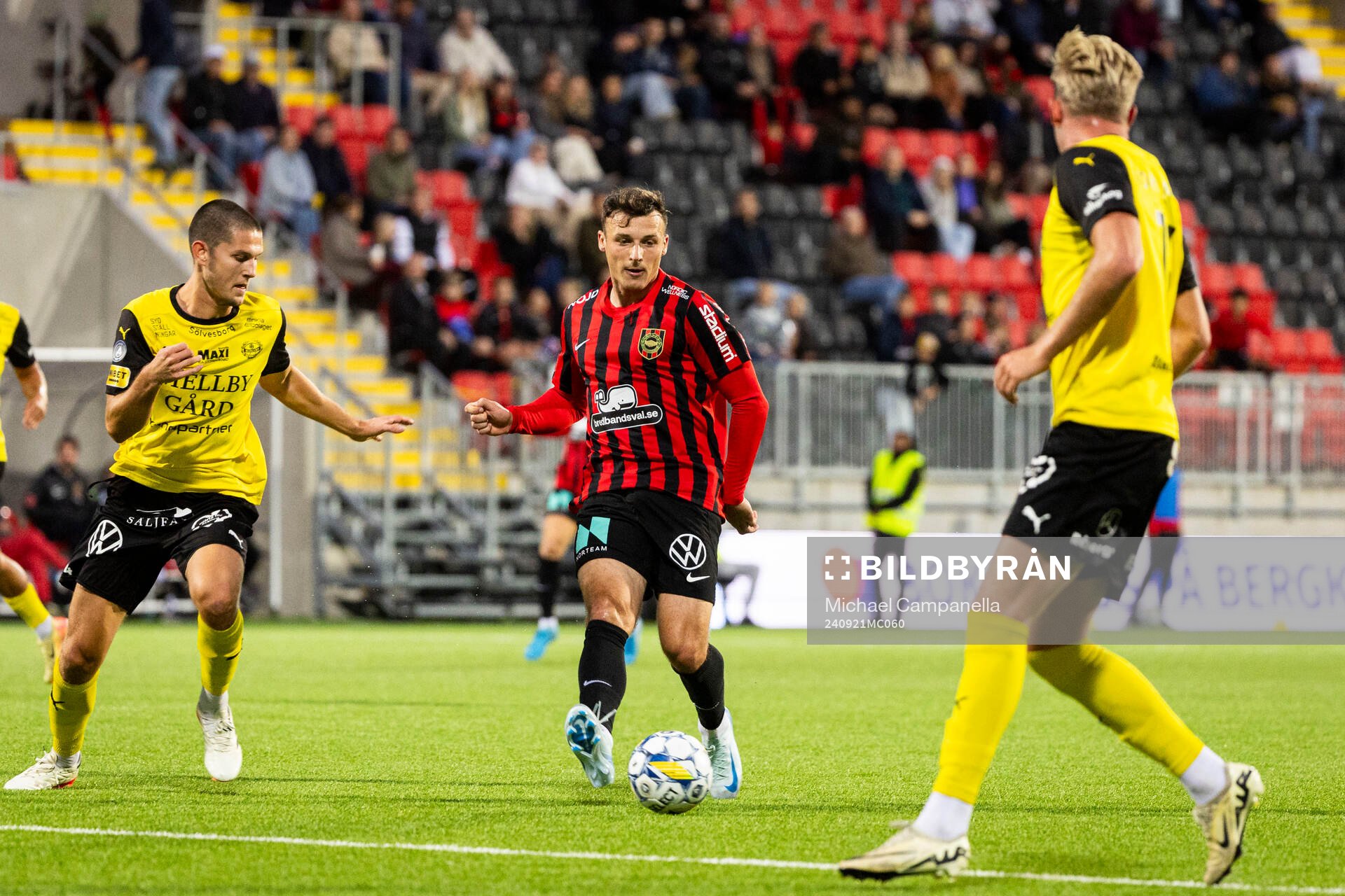 Brommapojkarnas Adam Skanning Jakobsen under fotbollsmatchen i Allsvenskan mellan Brommapojkarna och Mjällby den 21 september 2024 i Stockholm.