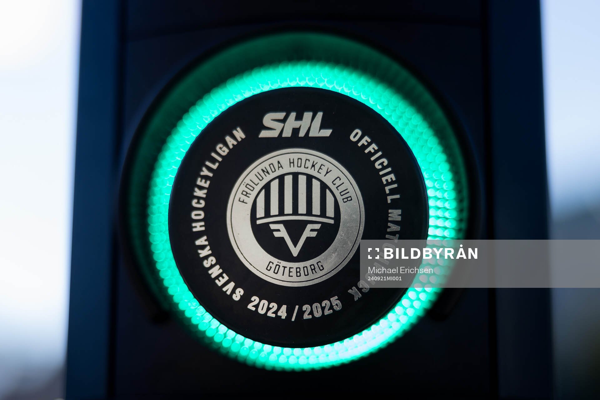 En officiell matchpuck