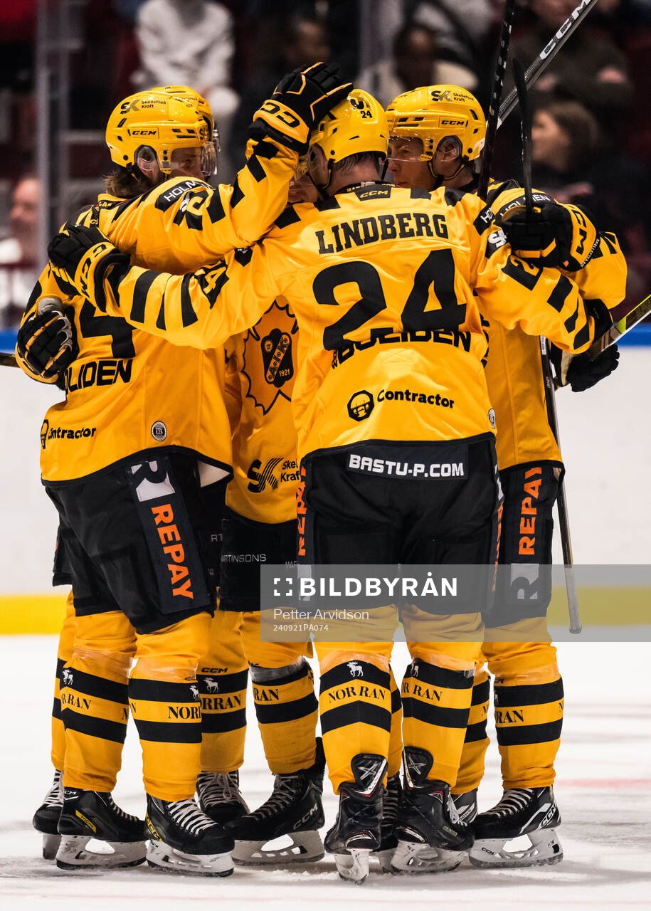 Skellefteås Axel Sandin Pellikka jublar