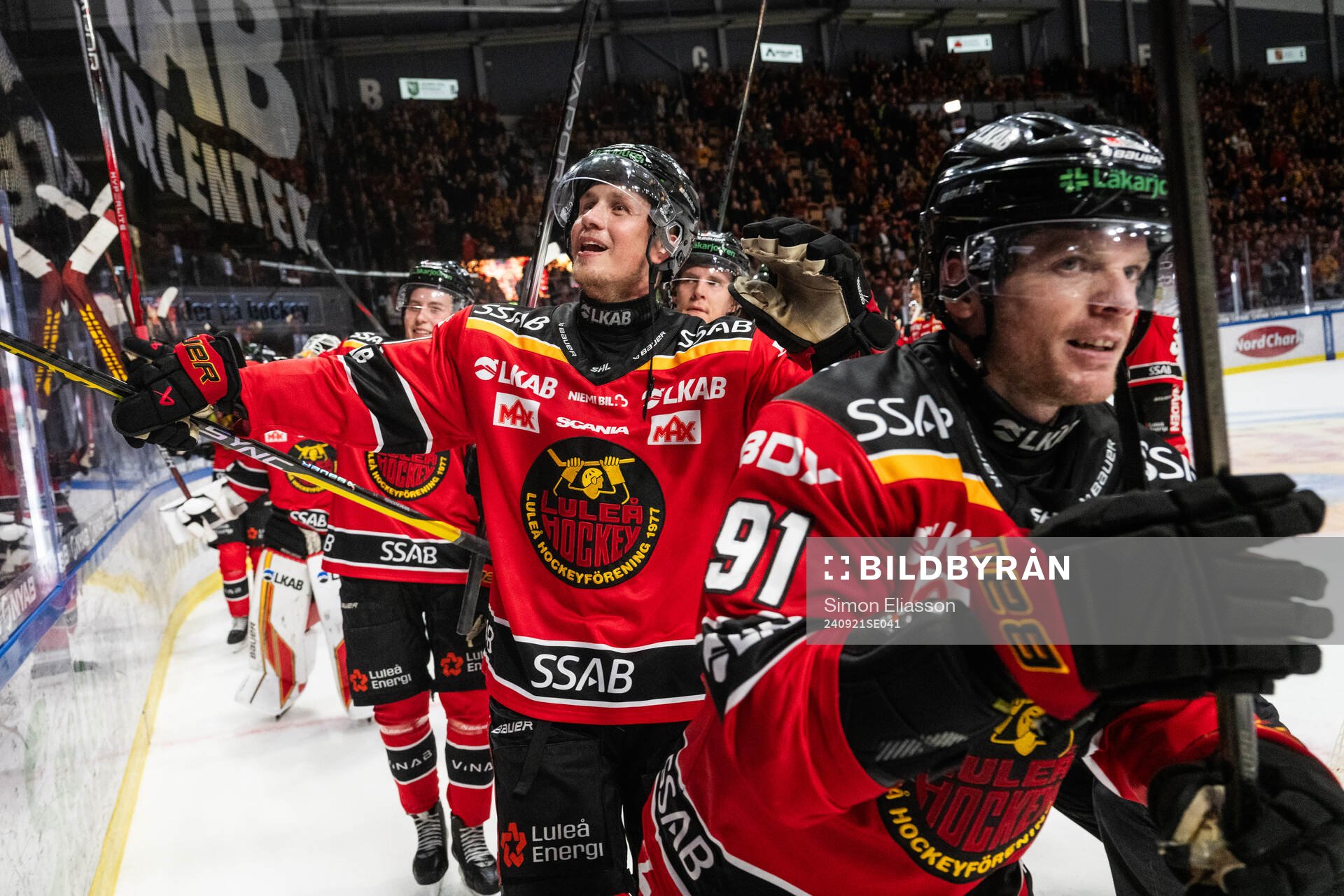 Luleås Jonas Berglund och Brian O'neil jublar