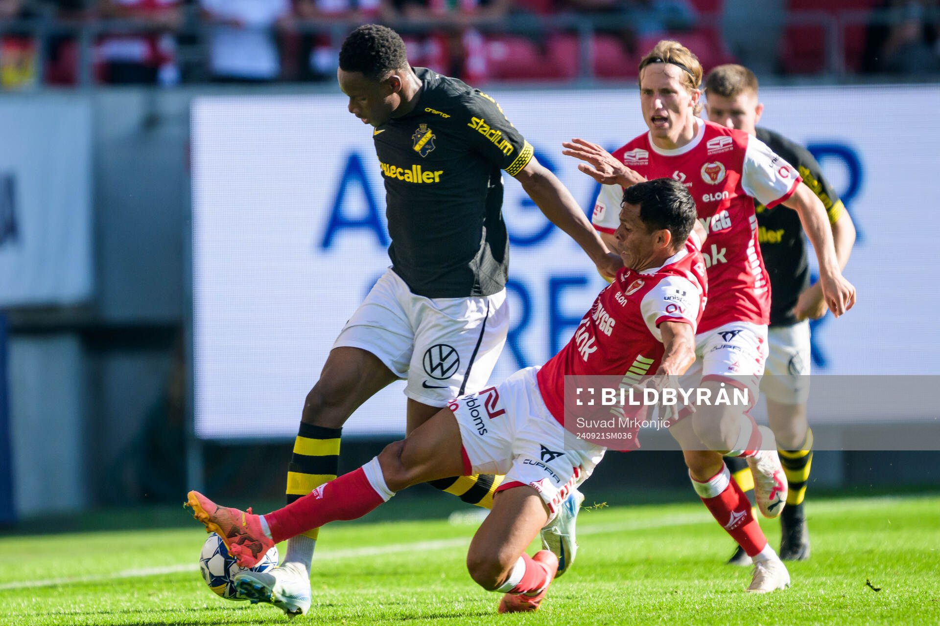 AIKs Mouhamed Lamine Fanne Dabo och Kalmars Romario Pereira