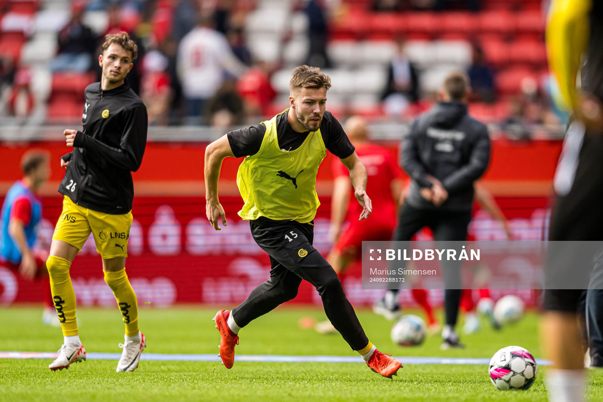 Fredrik André Bjørkan of Bodø/Glimt warms up