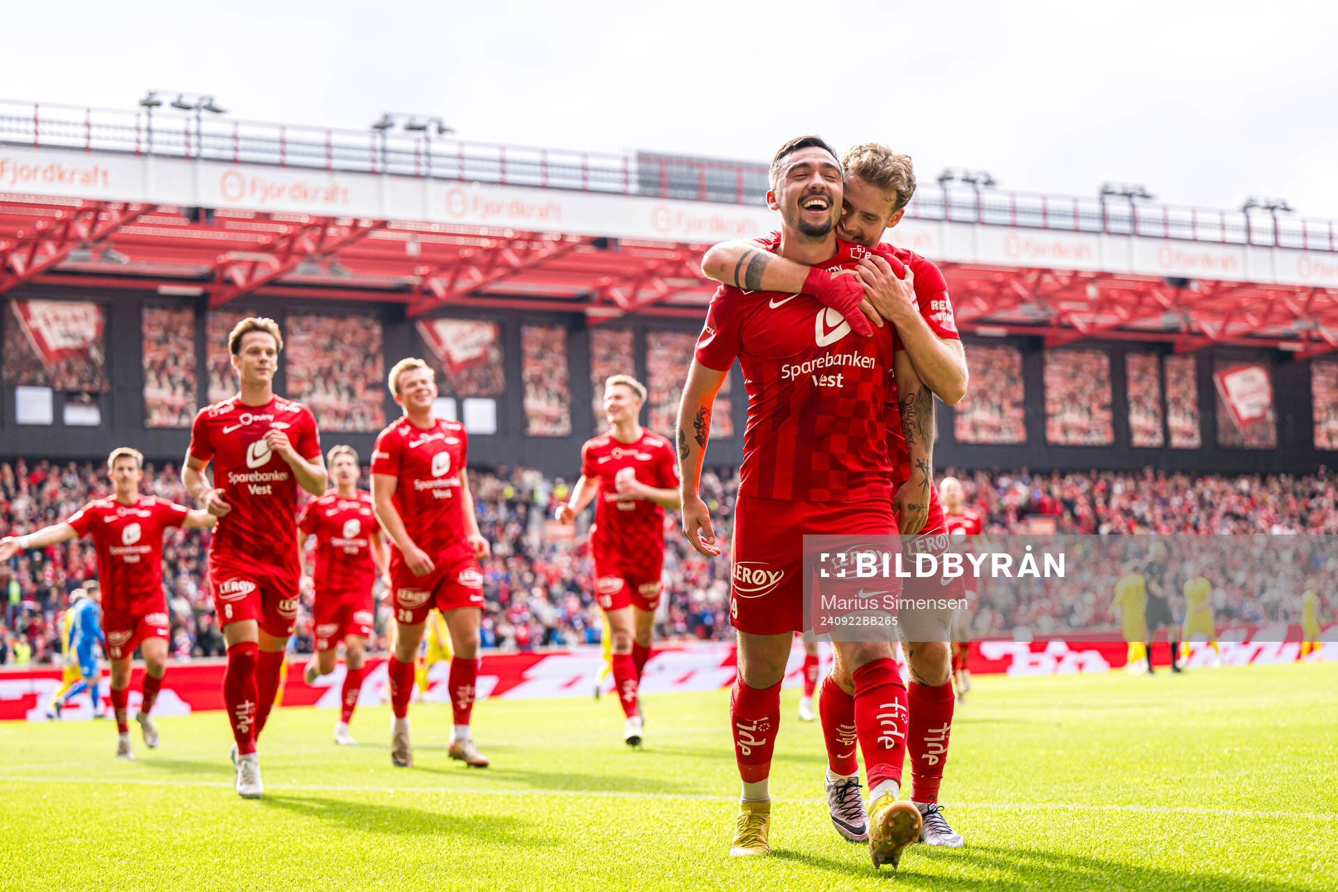 Niklas Fernando Castro of Brann celebrates