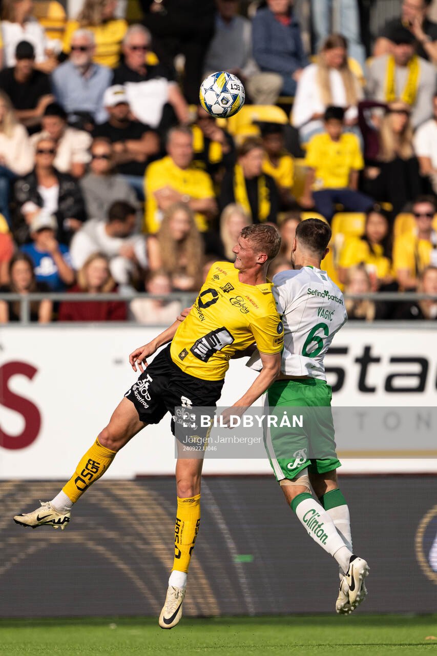 Elfsborgs Emil Holten och Hammarbys Pavle Vagic