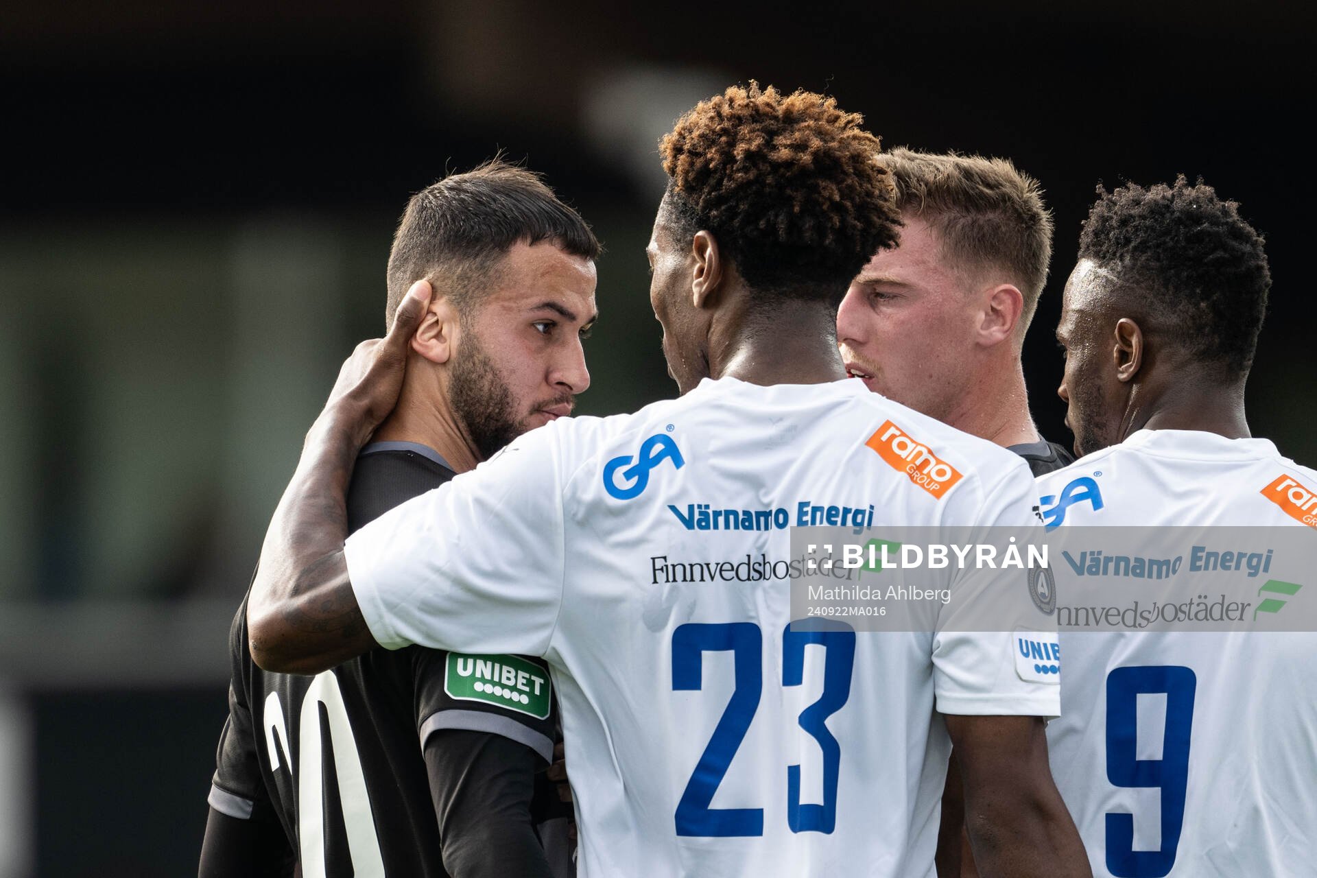 Västerås Abdelrahman Boudah Saidi i diskussion med