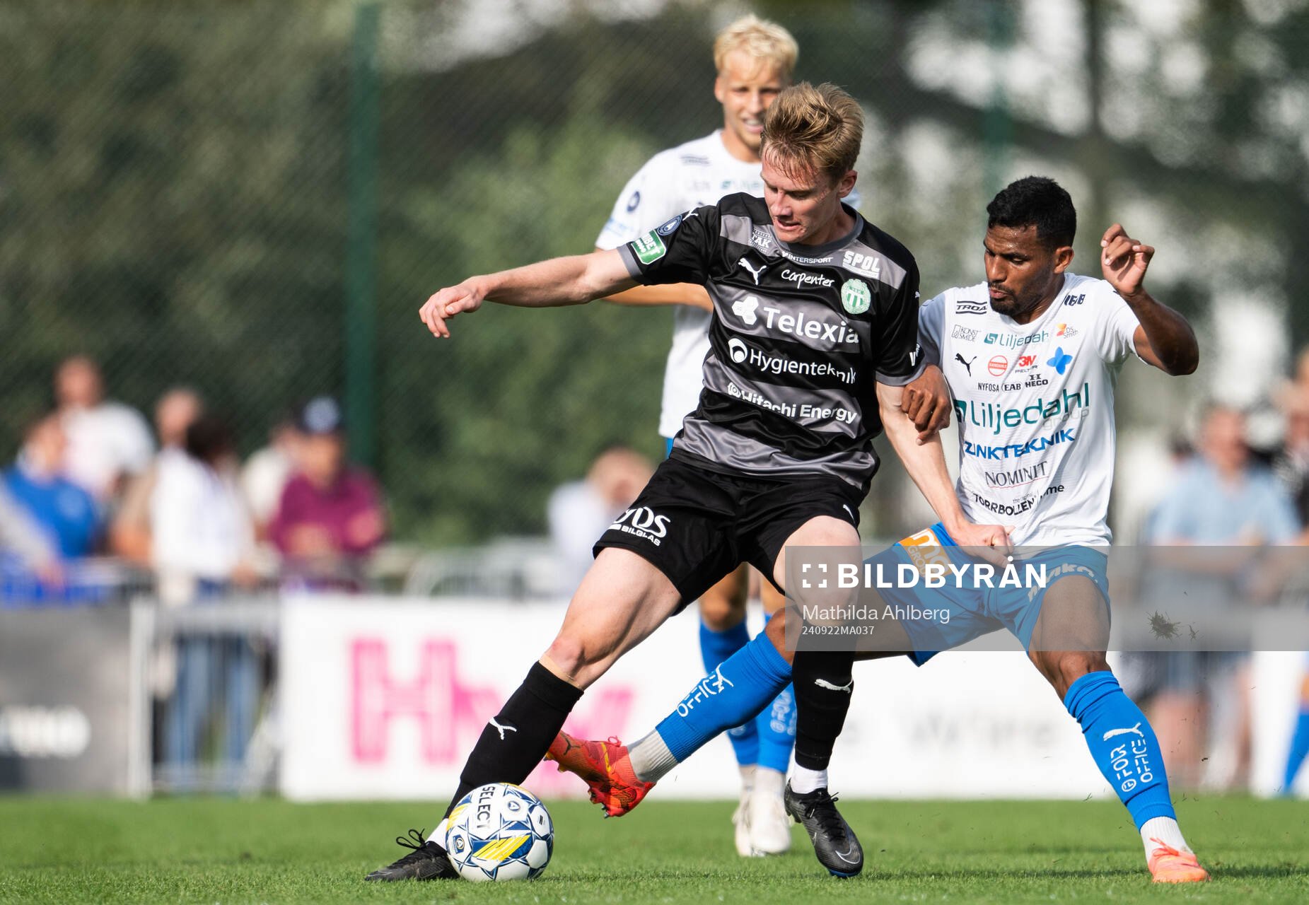 Västerås Karl Gunnarsson och Värnamos Wenderson Oliveira