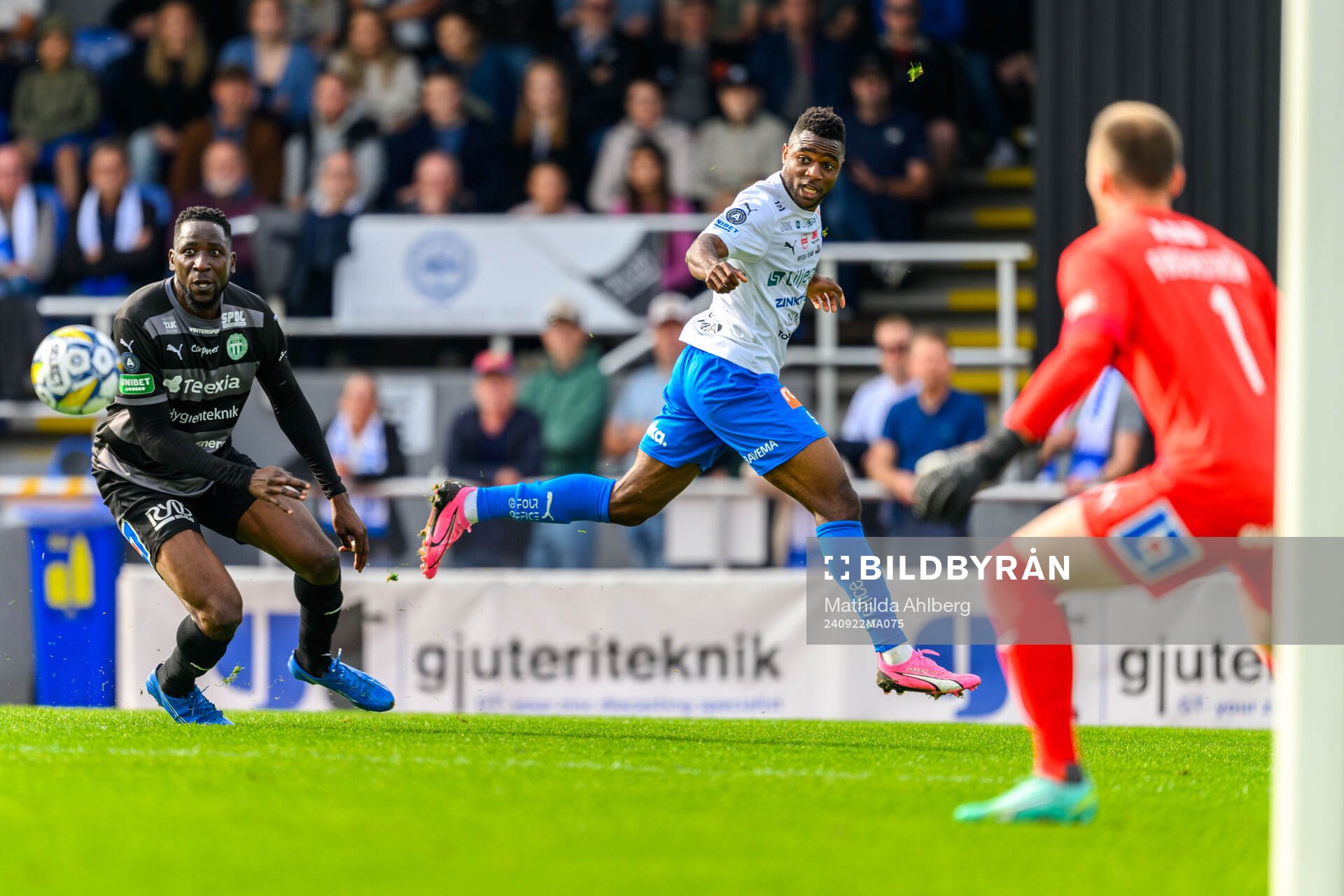 Västerås Frederic Nsabiyumva och Värnamos Johnbosco