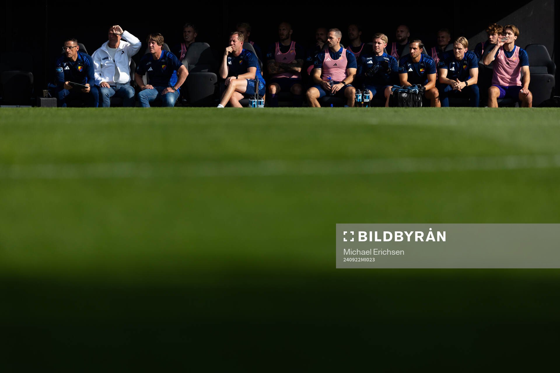 Djurgårdens bänk med under fotbollsmatchen i Allsvenskan mellan GAIS och Djurgården den 22 september 2024 i Göteborg. 