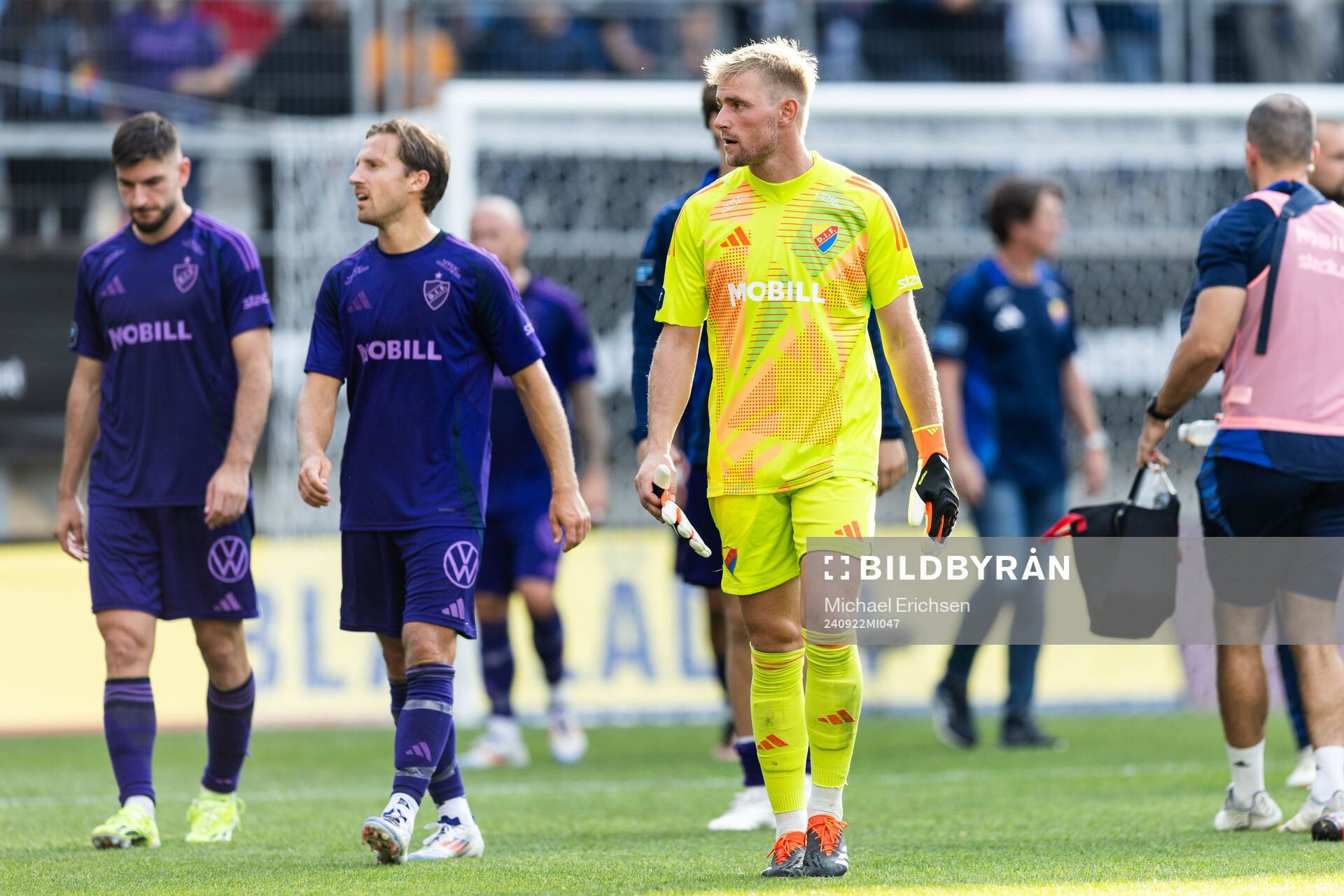 Djurgårdens målvakt Jacob Rinne deppar