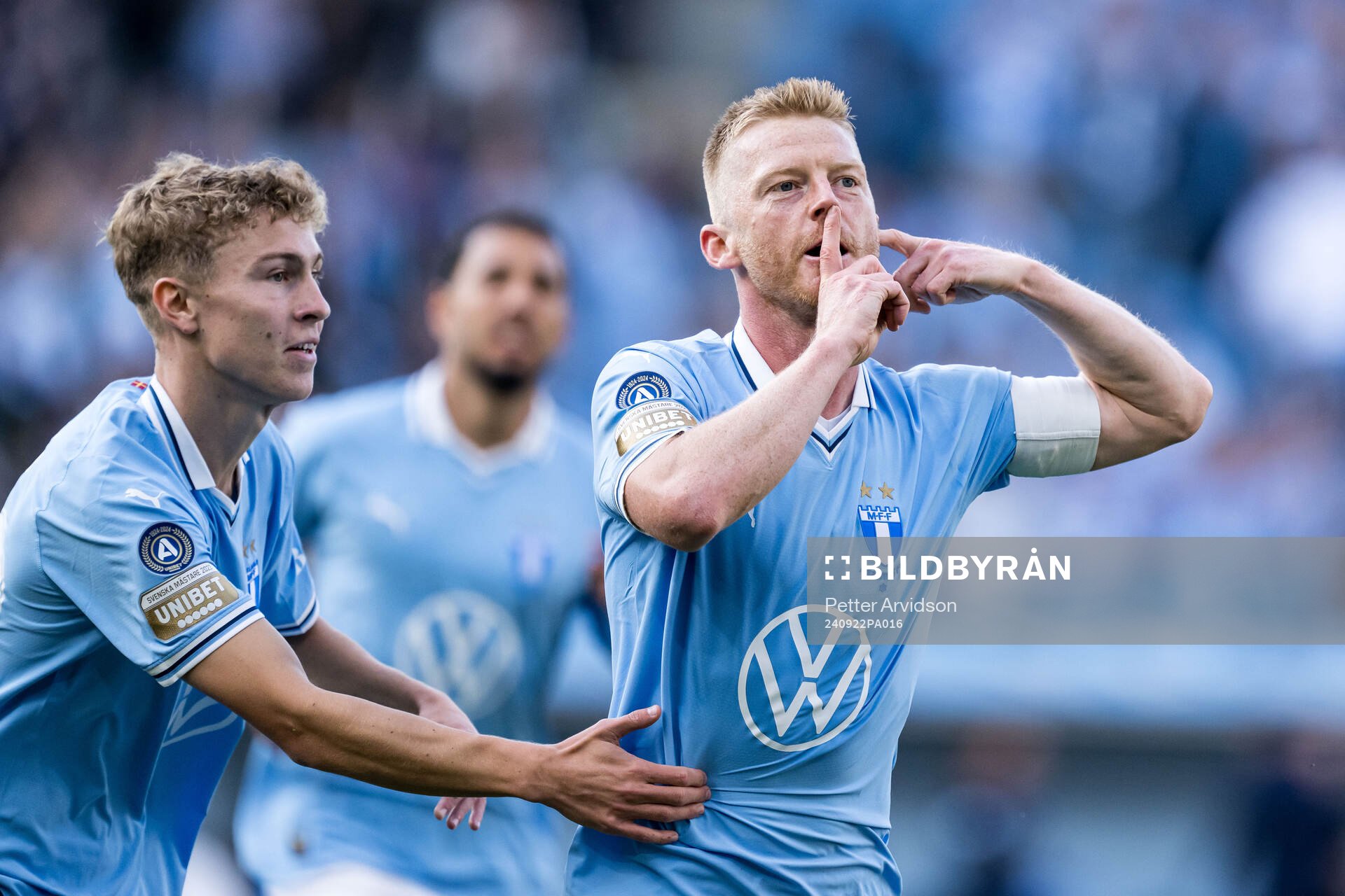 Malmö FFs Anders Christiansen och Hugo Bolin jublar