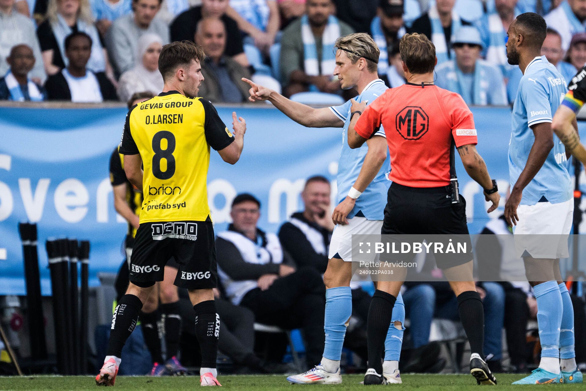 Häckens Lars Olden Larsen och Malmö FFs Jens Stryger