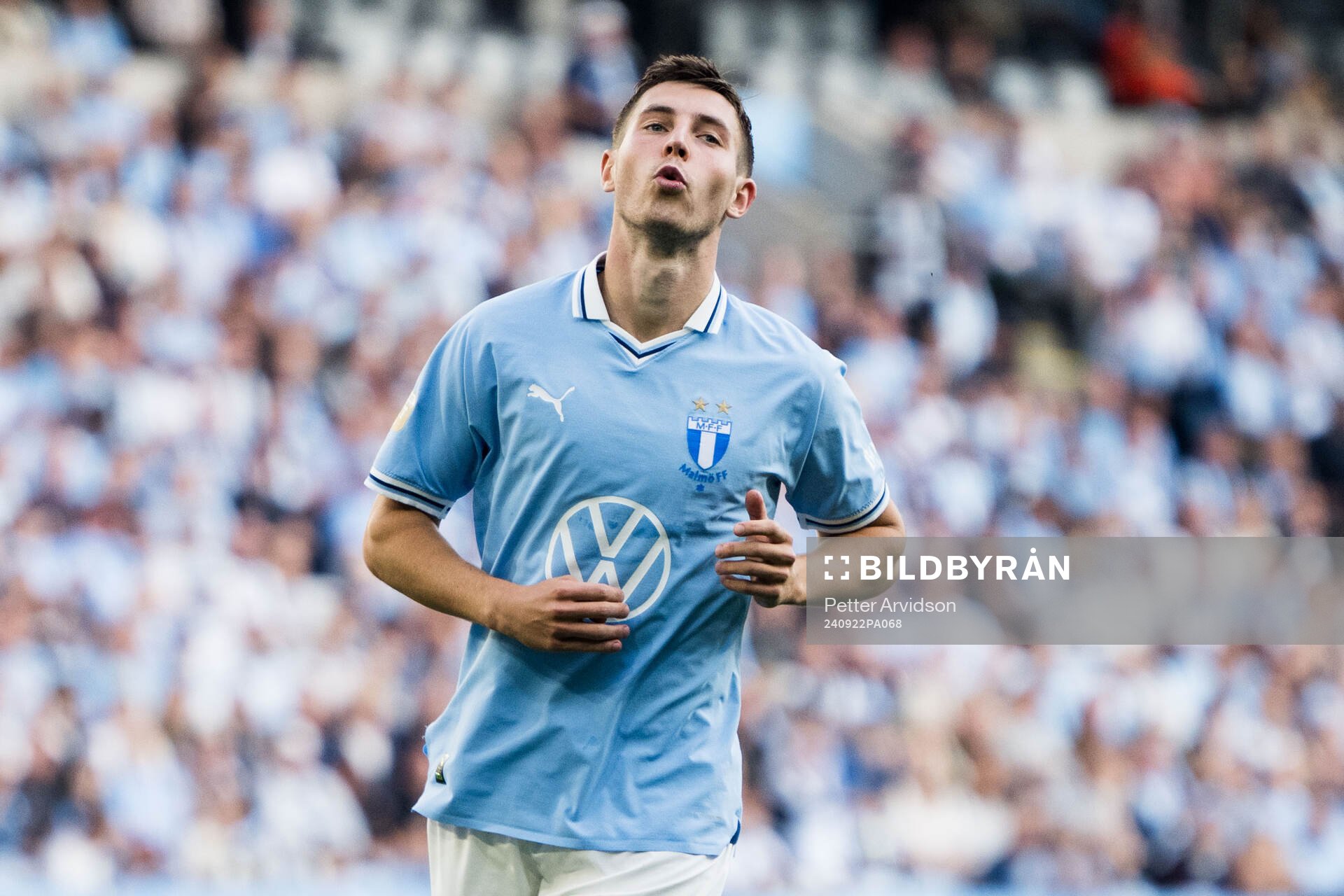 Malmö FFs Lasse Berg Johnsen deppar
