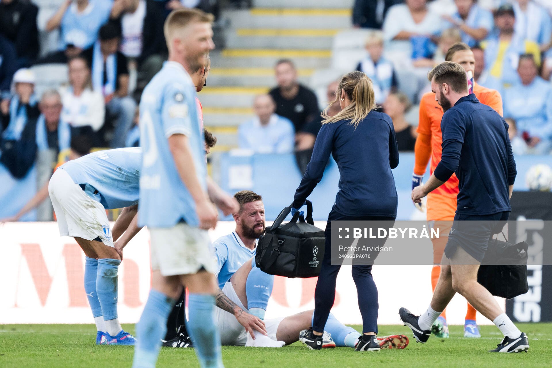 Malmö FFs Pontus Jansson har ont