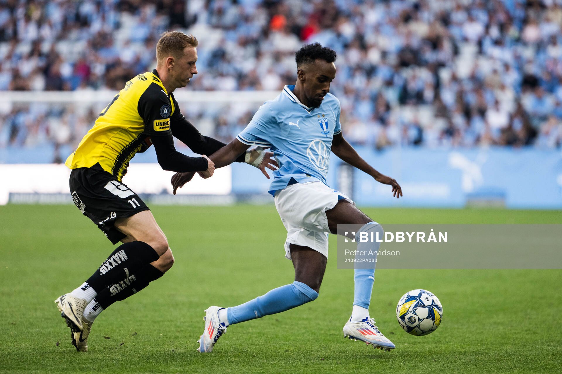 Häckens Julius Lindberg och Malmö FFs Taha Ali