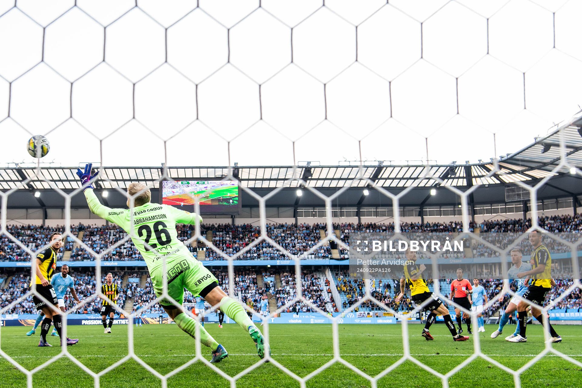 Malmö FFs Anders Christiansen gör 2-0 bakom Häckens