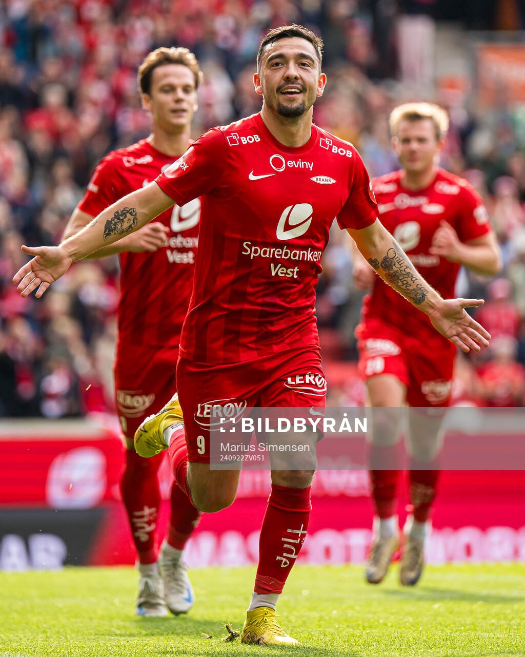 Niklas Fernando Castro of Brann celebrates