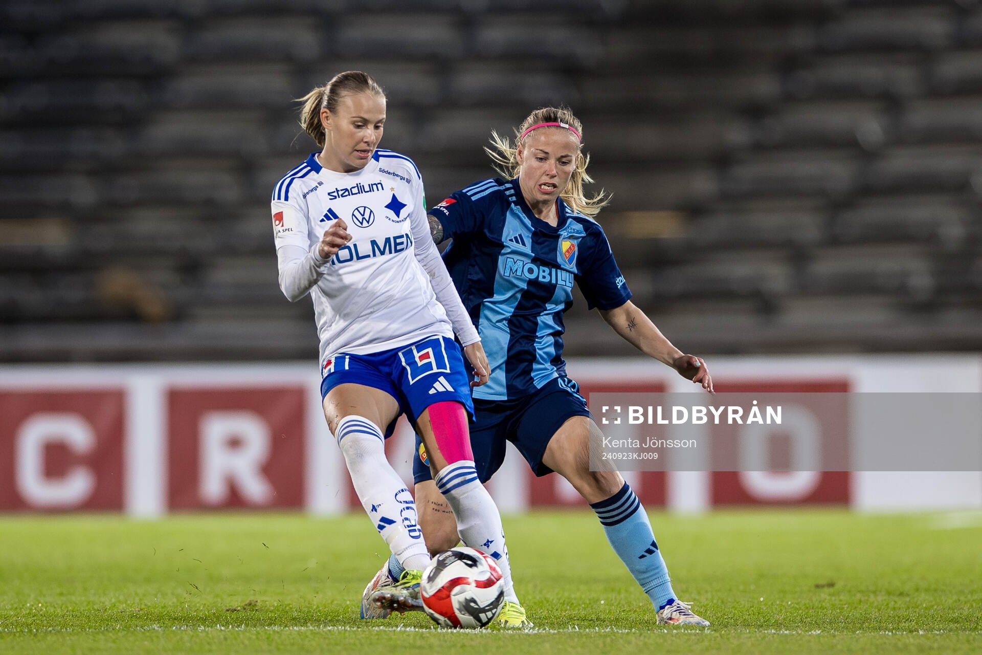 IFK Norrköpings Elsa Burvall och Djurgårdens Therese
