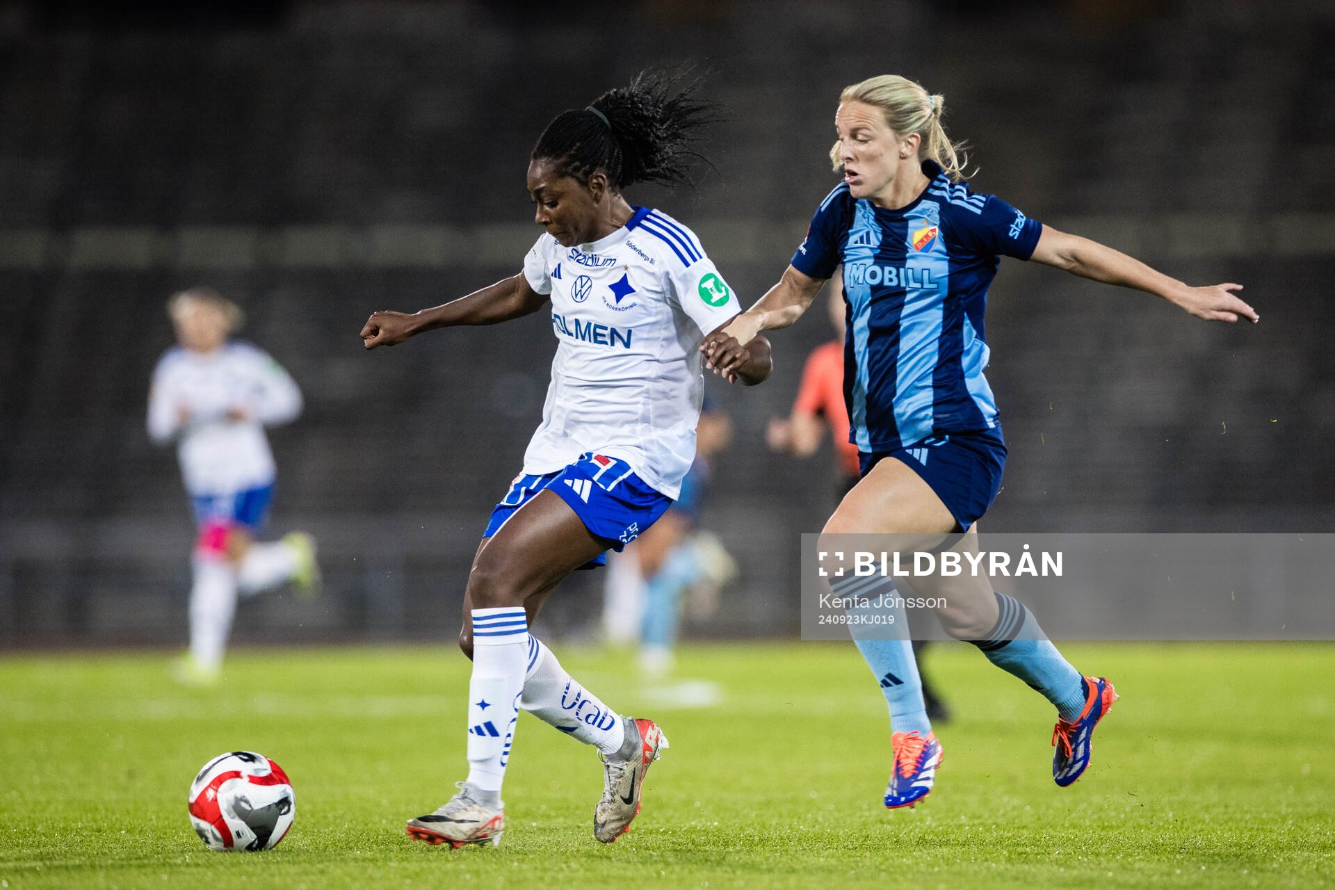 IFK Norrköpings Maya Aliyah Antoine och Djurgårdens Mimmi