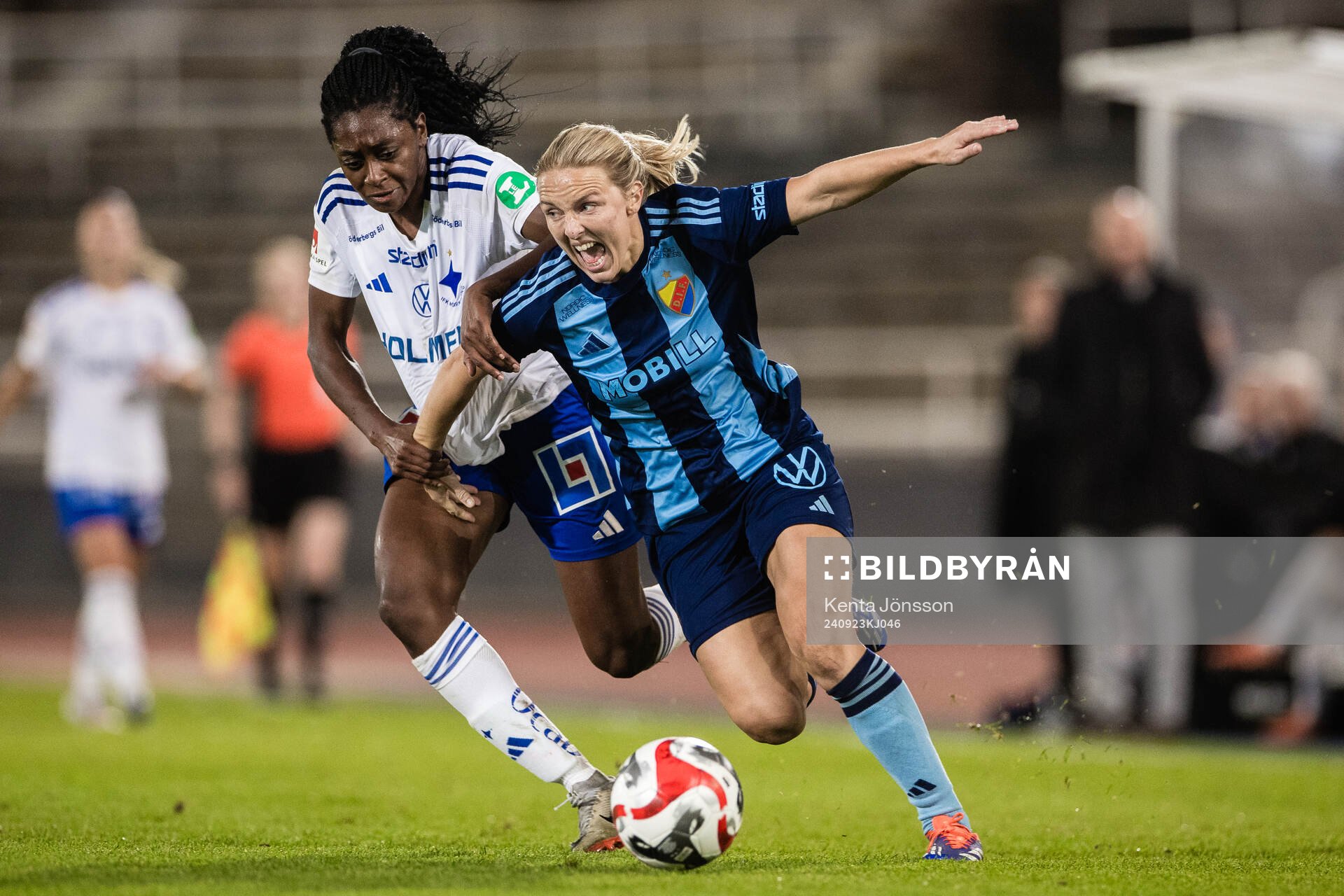 IFK Norrköpings Maya Aliyah Antoine och Djurgårdens Mimmi