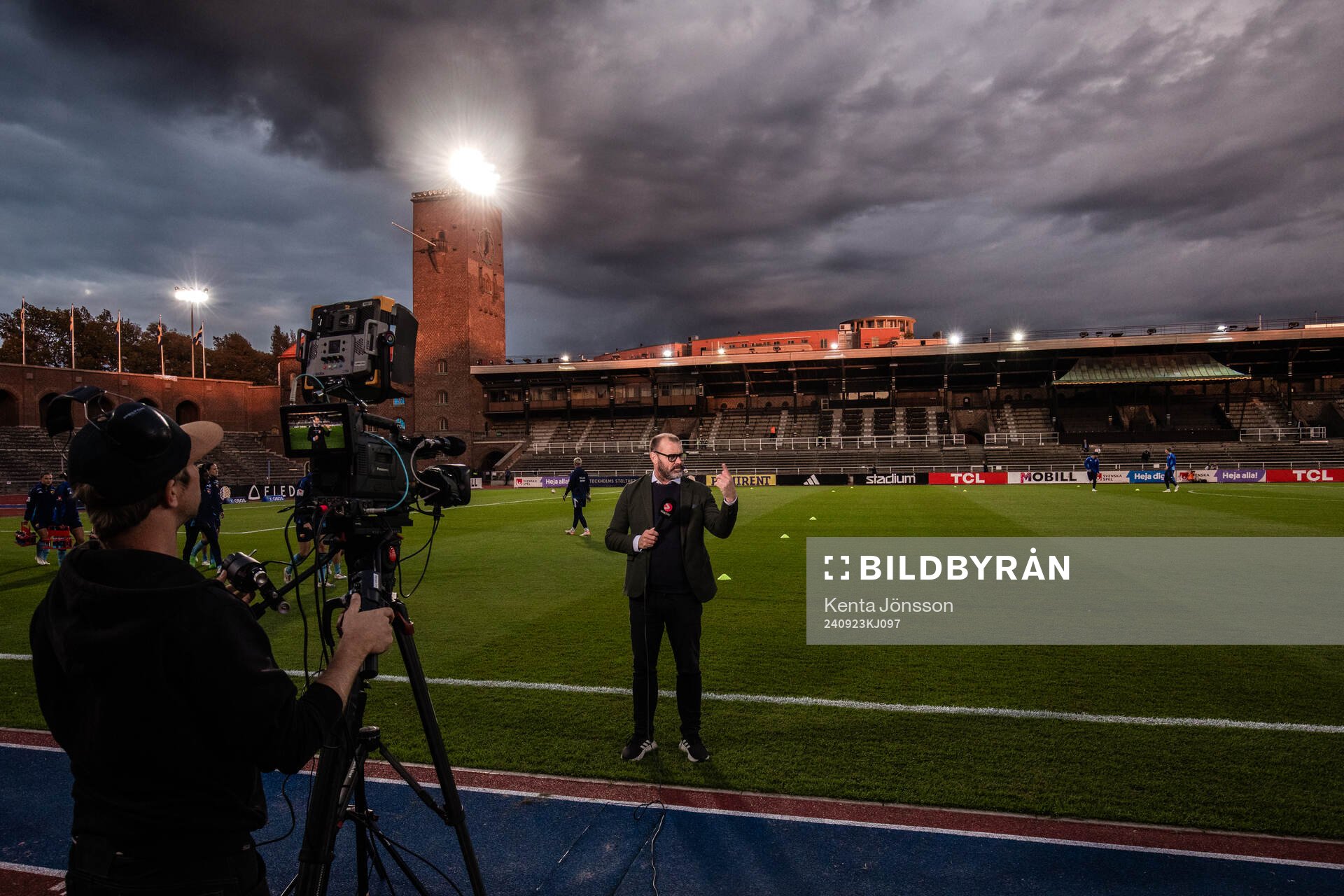 Viaplays Daniel Kristiansson inför fotbollsmatchen i Damallsvenskan mellan Djurgården och IFK Norrköping den 23 september 2024 i Stockholm.