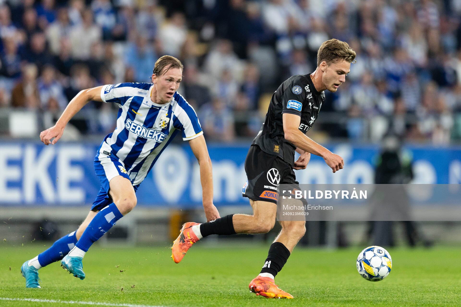 IFK Göteborgs Adam Carlén och Halmstads Villiam Granath