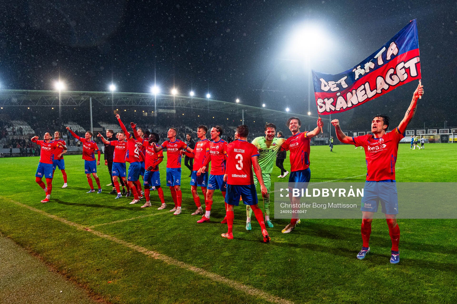 Helsingborgs spelare tackar publiken