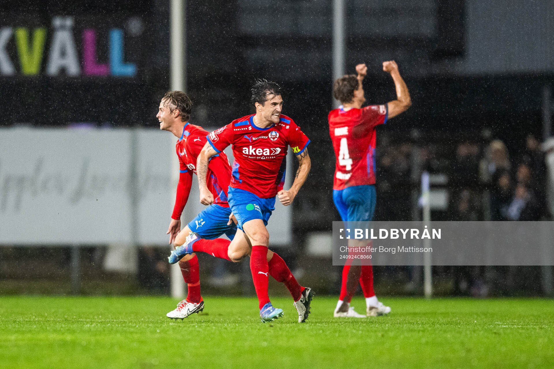 Helsingborgs Daniel Bergman och Jon Birkfeldt jublar