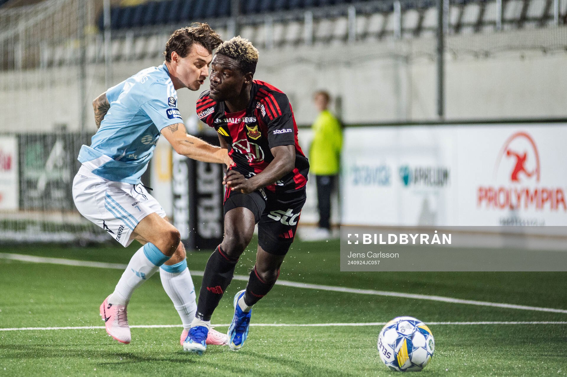 Gefles Adrian Edqvist och Östersunds Assiedou Yannick