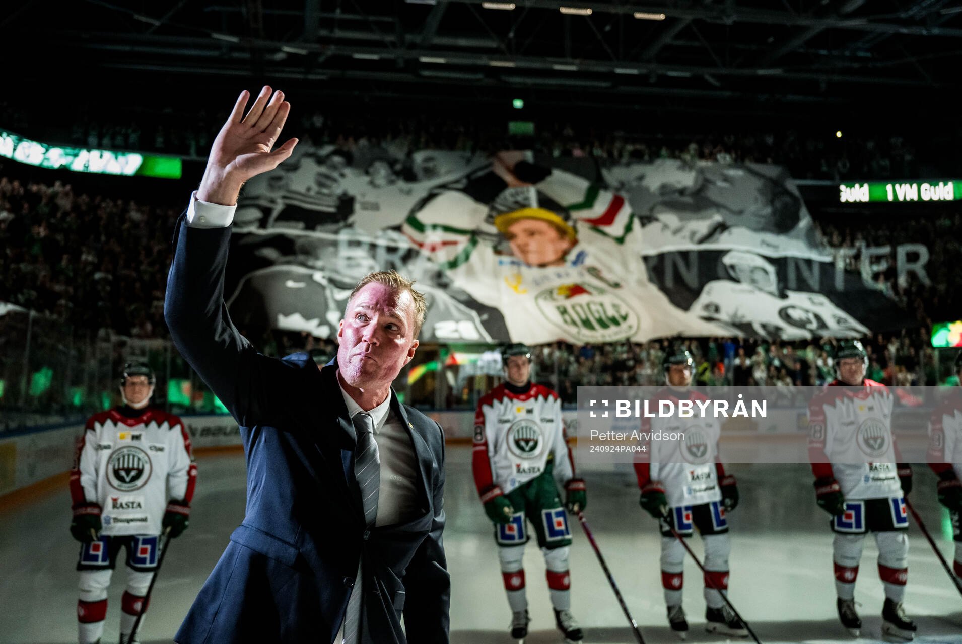 Kenny Jönsson hyllas