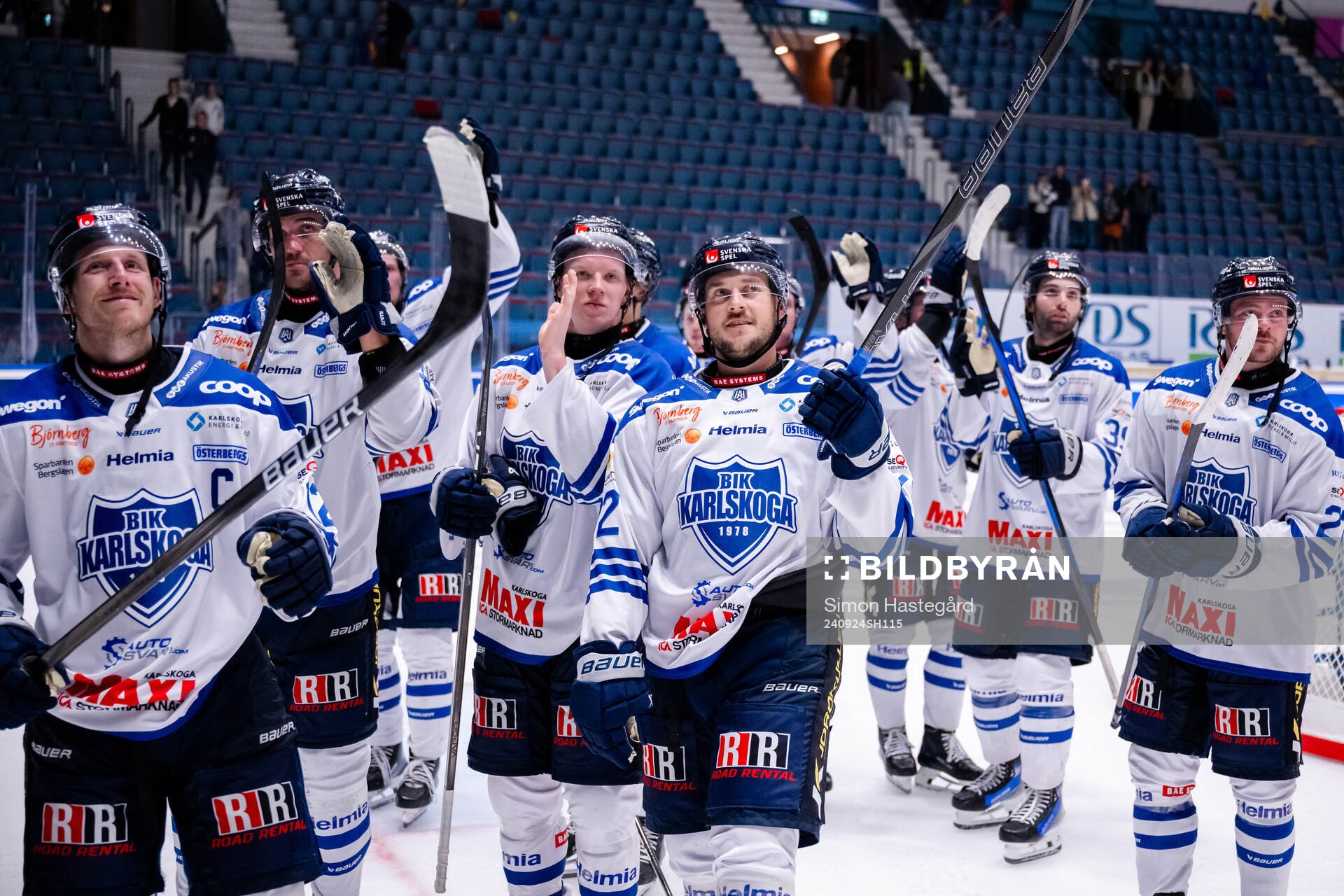 Karlskogas spelare jublar
