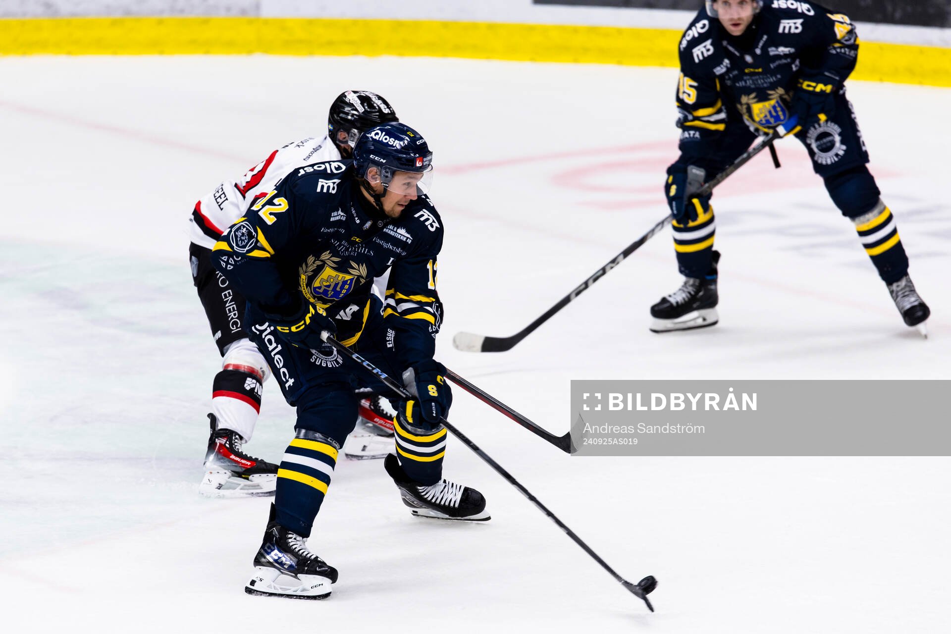 Södertäljes Viktor Liljegren gör 3-2 bakom Nybro Vikings