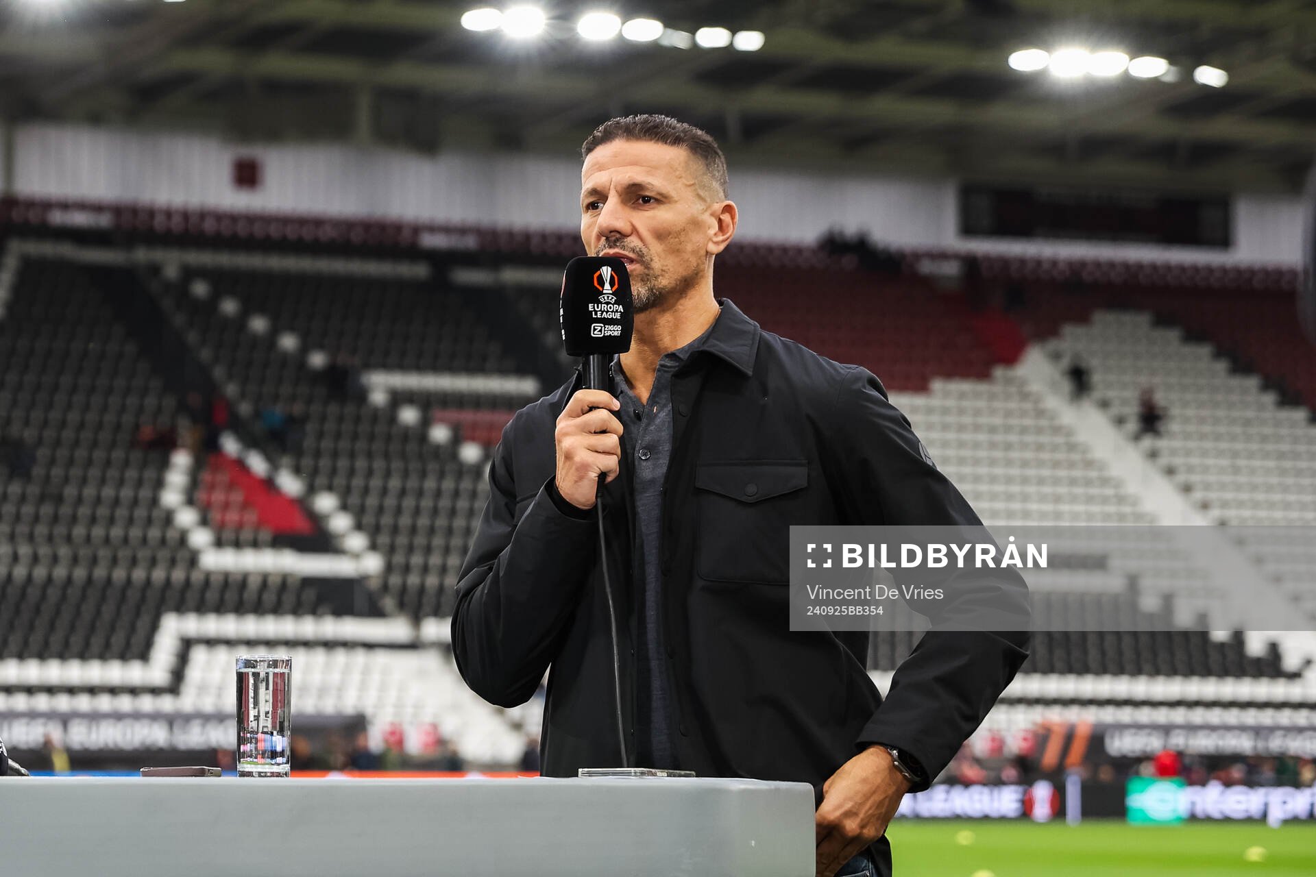 Former football player and now analist for Ziggo Khalid Boulahrouz ahead of the UEFA Europa League between AZ Alkmaar and Elfsborg on September 25, 2024 in Alkmaar.