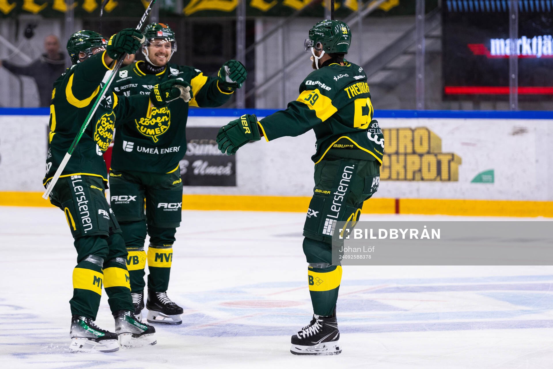 Björklövens Theoklis Theocharidis jublar