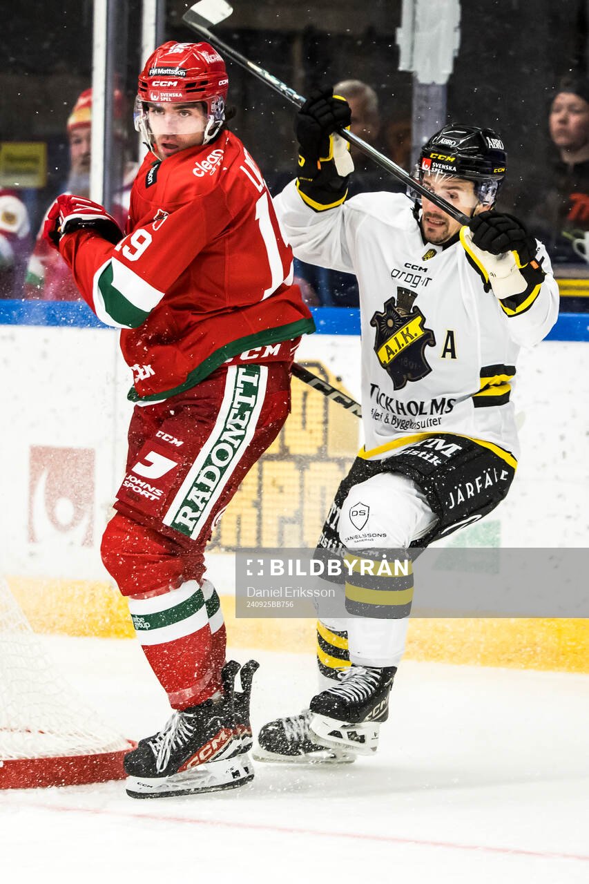 Moras Ture Linden och AIKs Gerry Fitzgerald