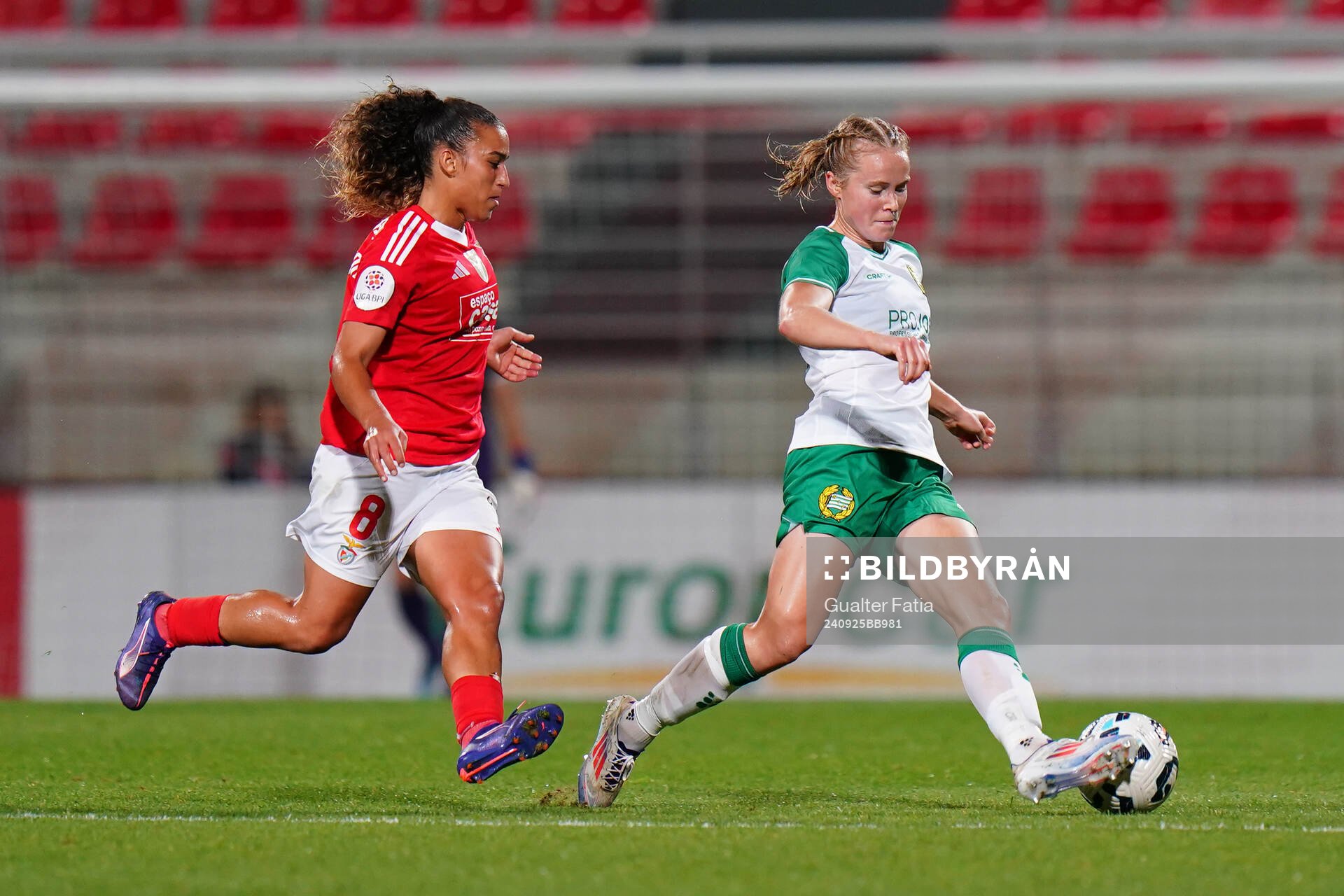 Andreia Norton of Benfica and Julie Blakstad of Hammarby