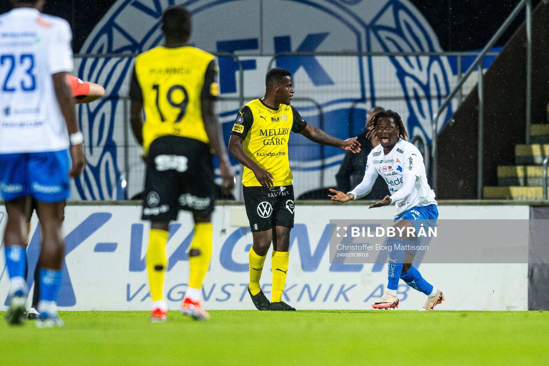 Värnamos Frank Junior Adjei reagerar